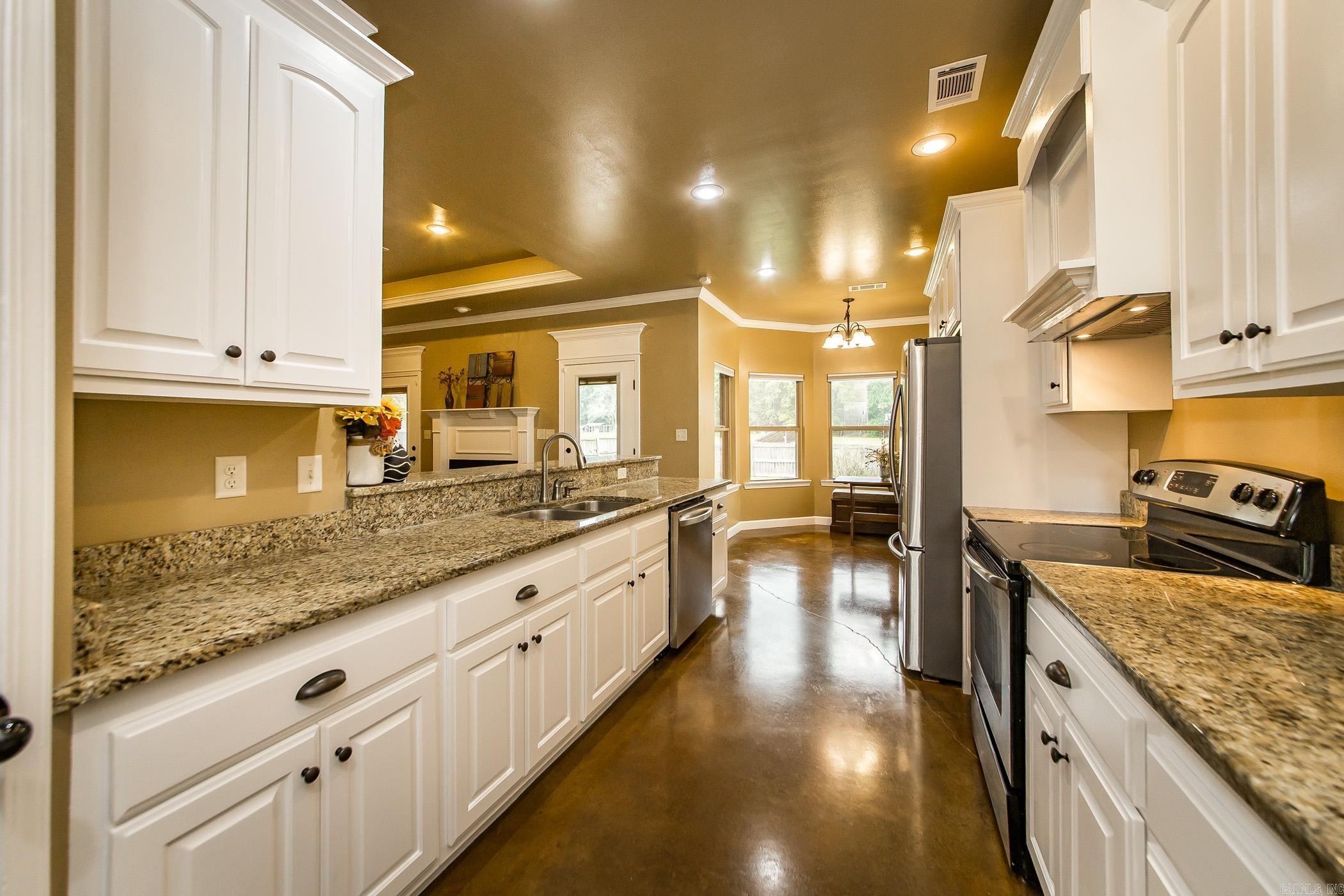 37  Green Meadows Dr  Vilonia, AR