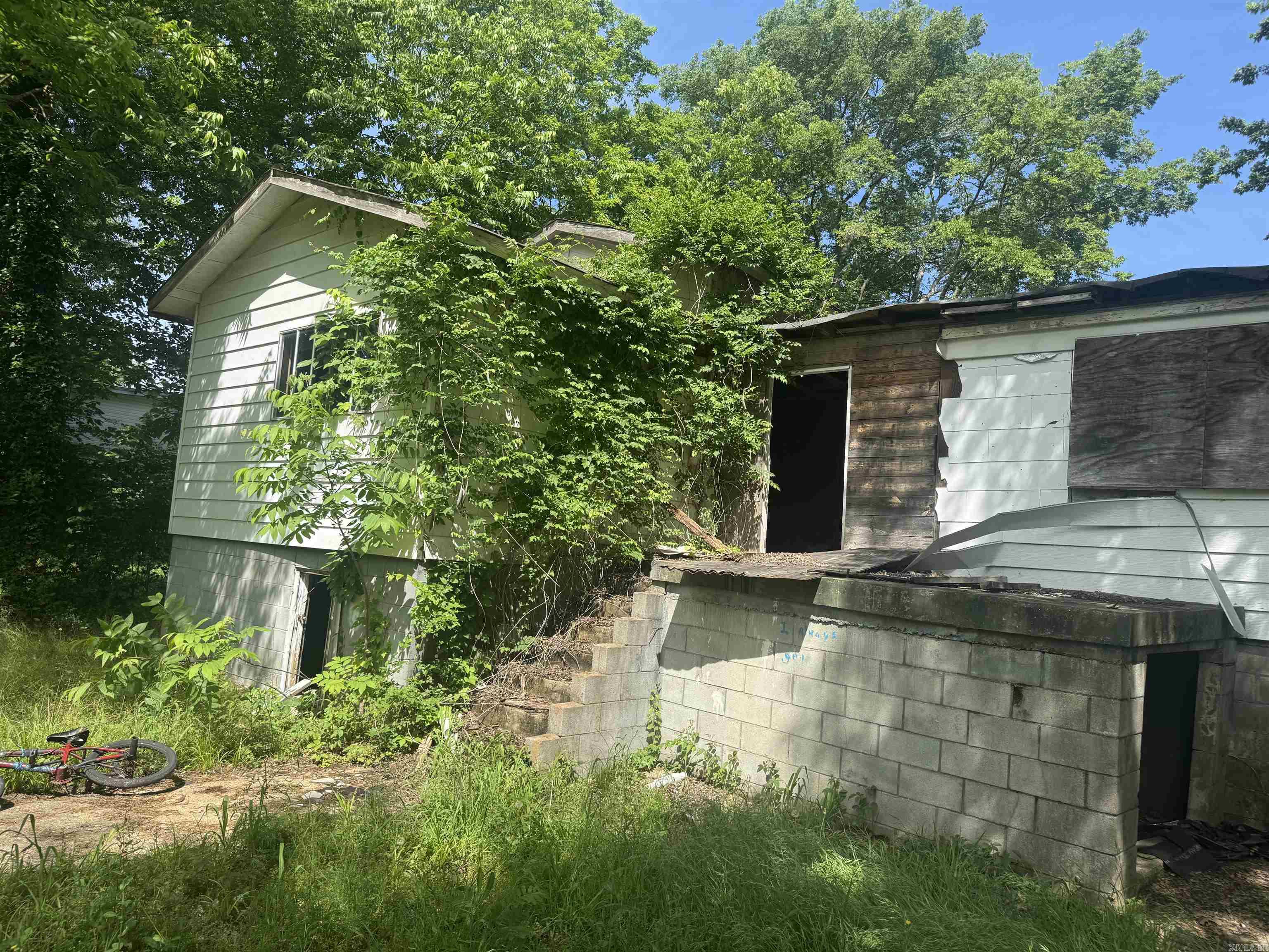 244  Silver  Hot Springs, AR