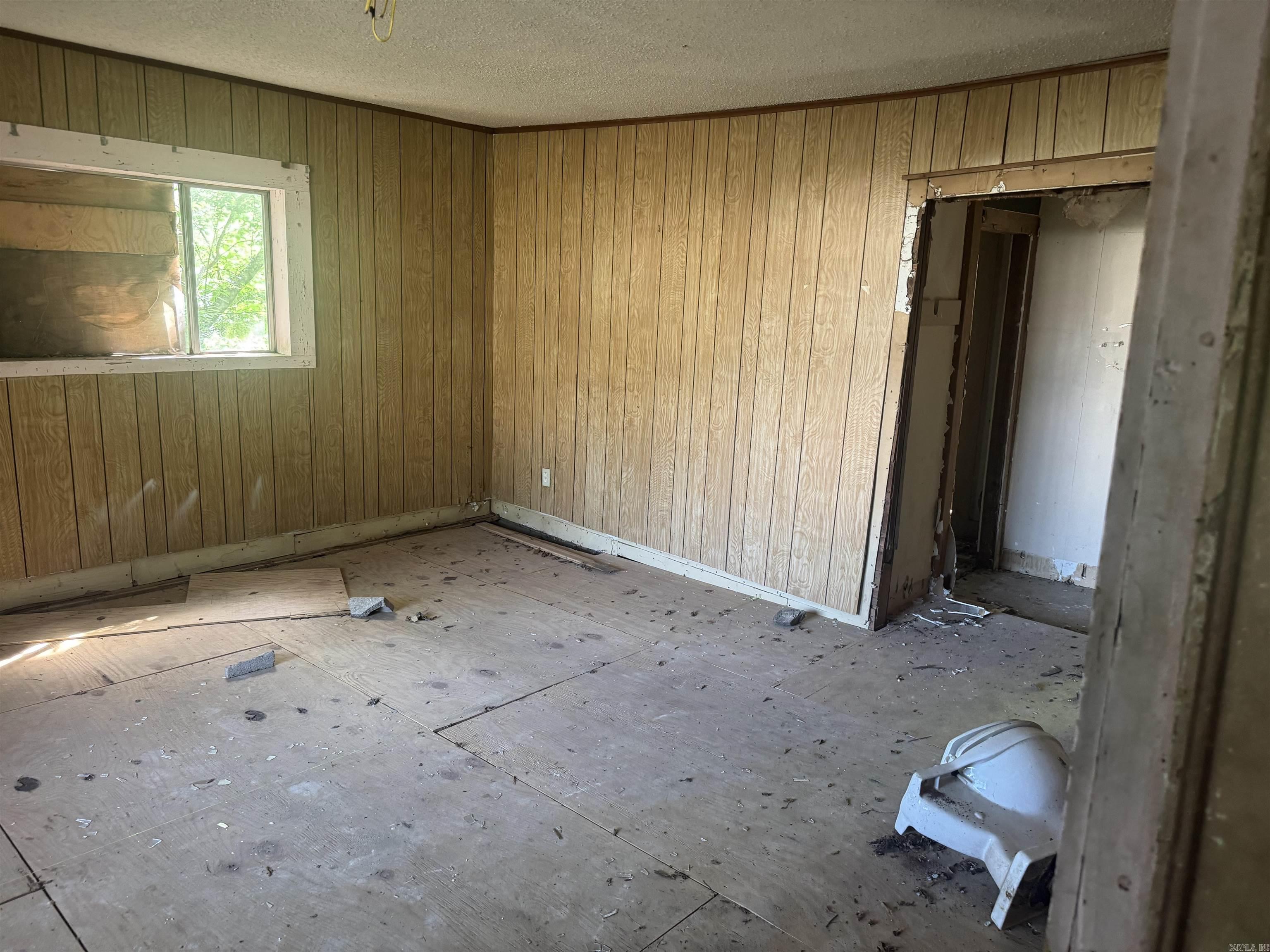 244  Silver  Hot Springs, AR