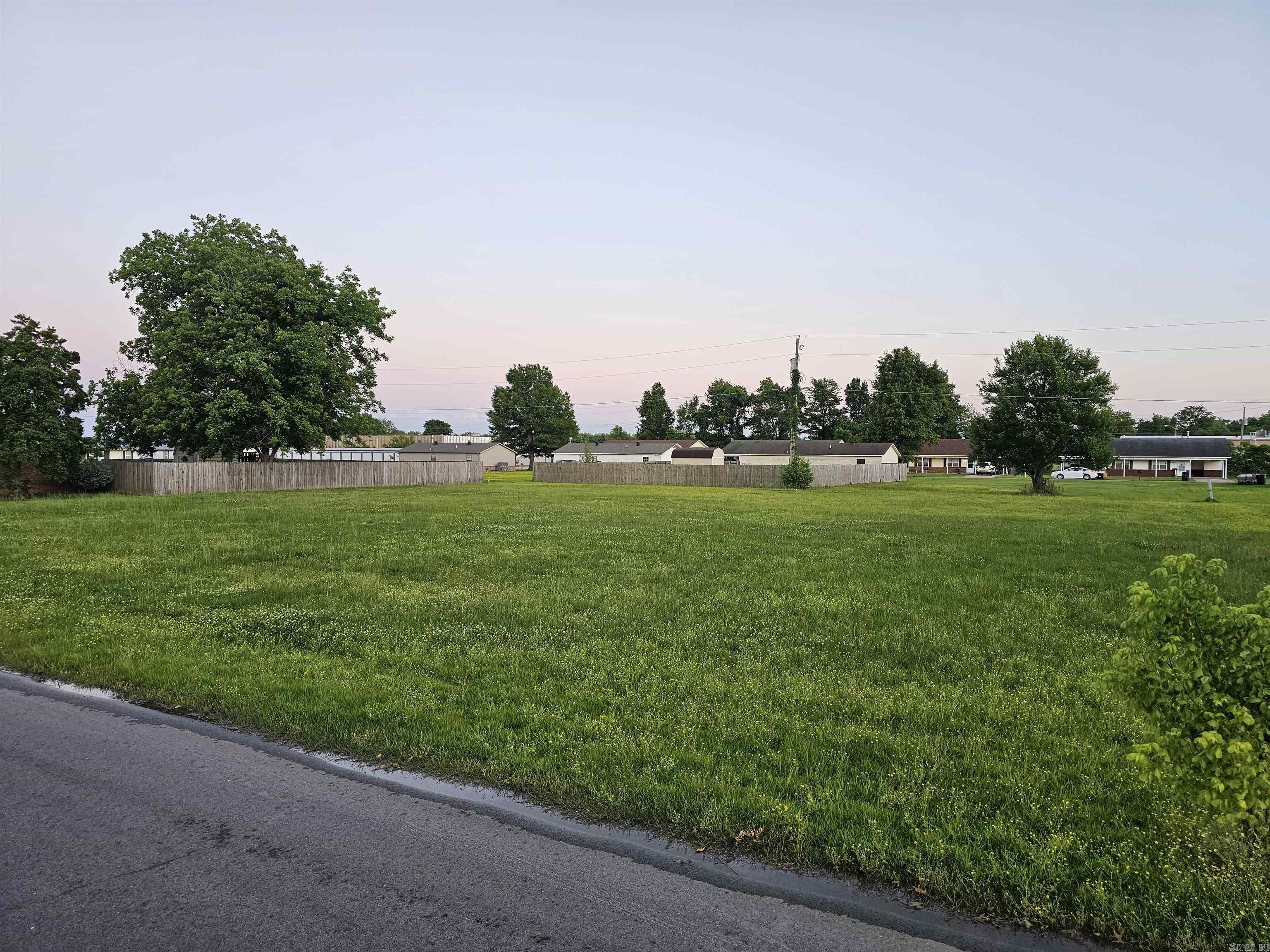   Maxine St  Piggott, AR