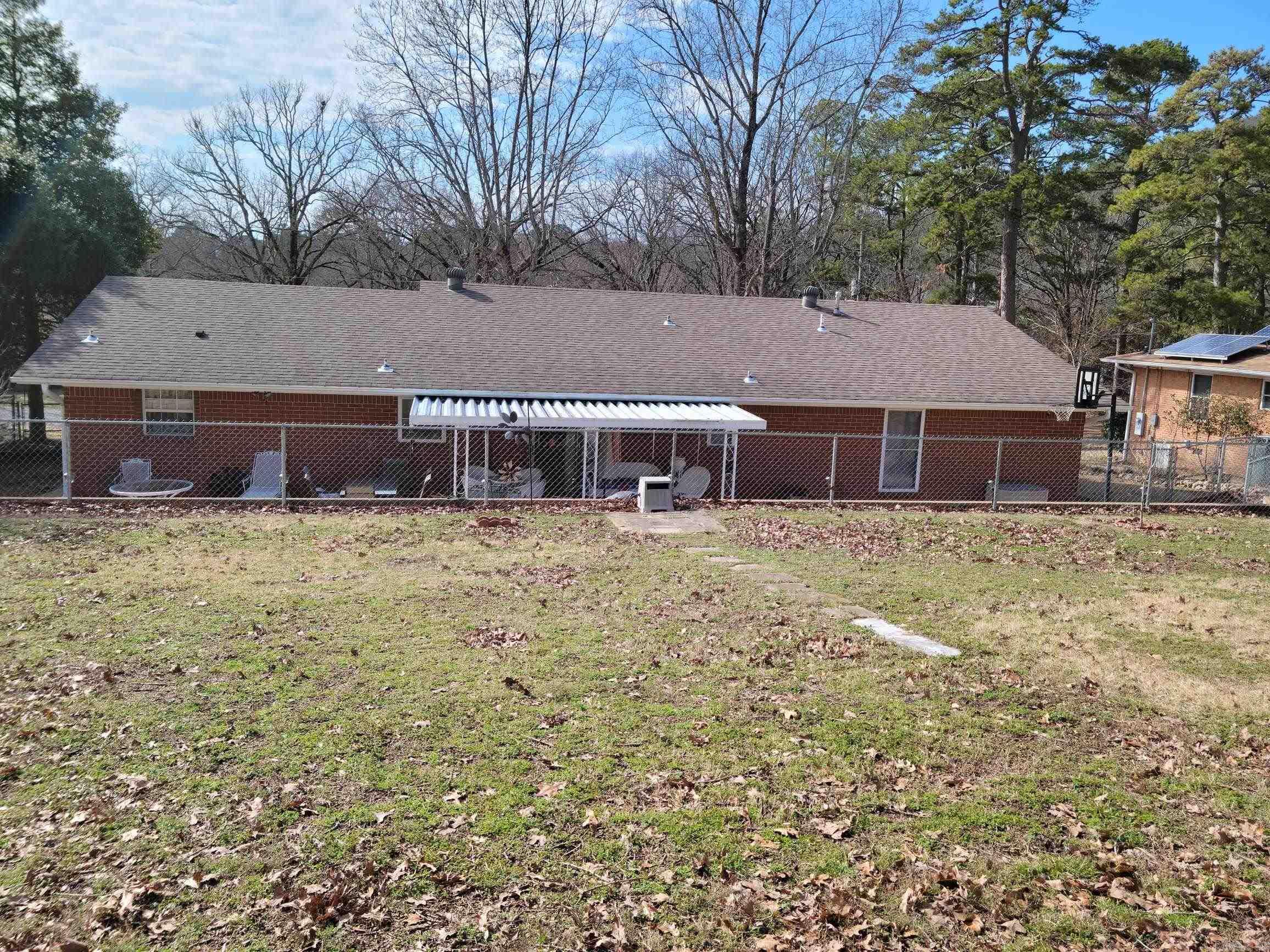 108  Woodberry  Hot Springs, AR
