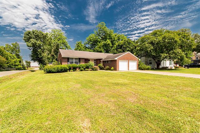 1108  N 2nd  McGehee, AR