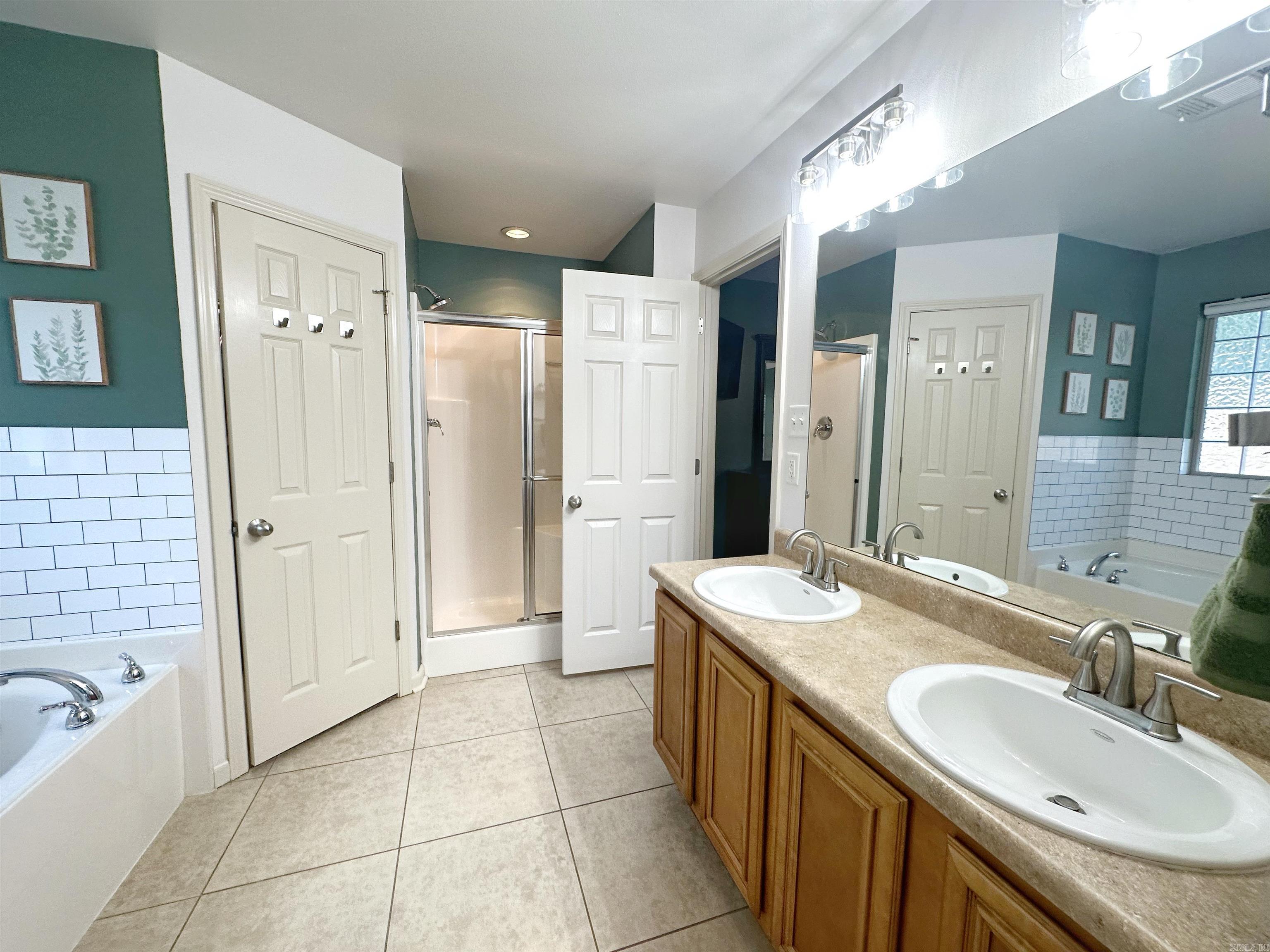 12548  Birch Glen  Alexander, AR
