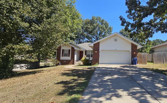 321  Cooper  Mountain Home, AR