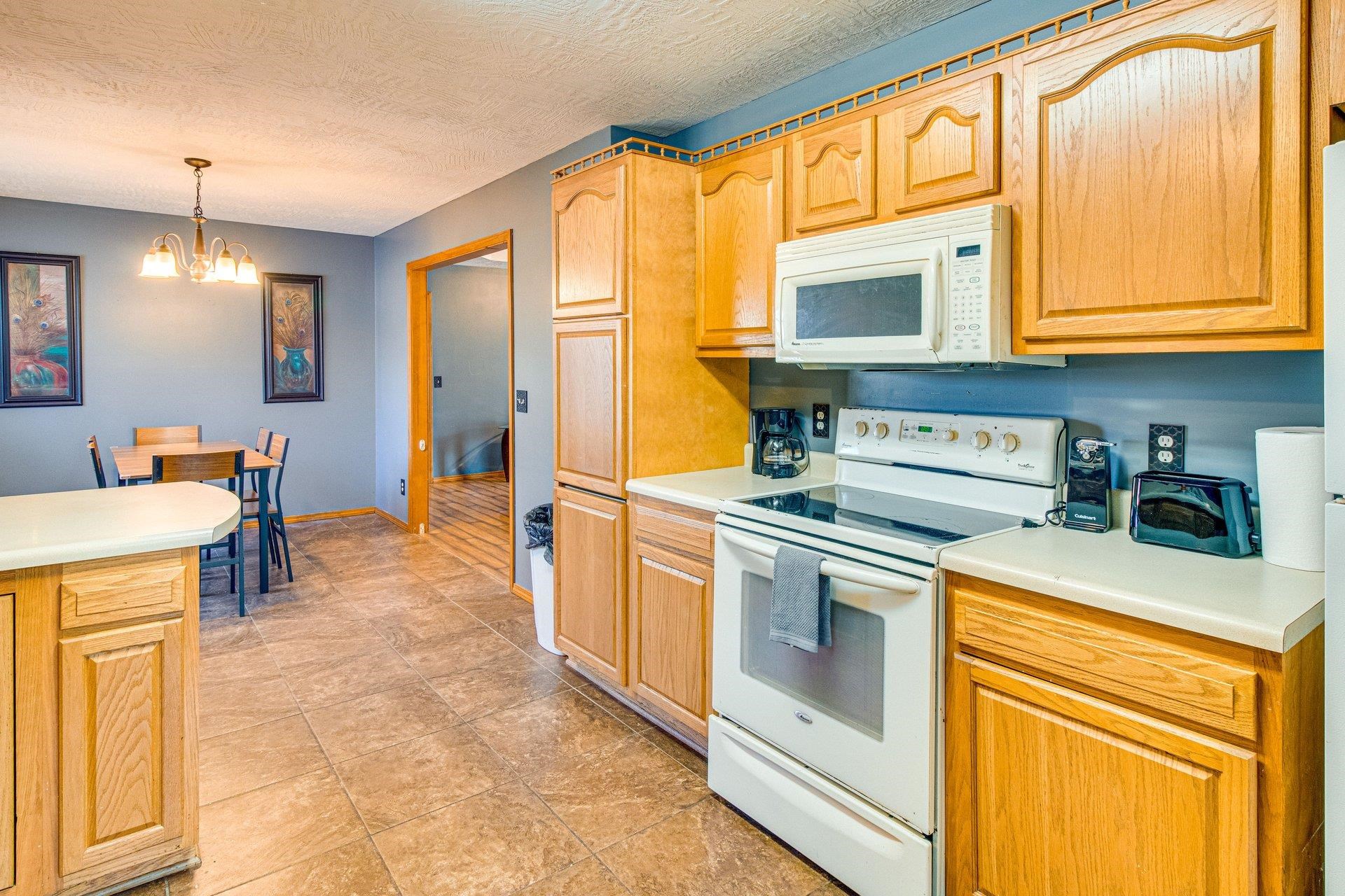 321  Cooper  Mountain Home, AR