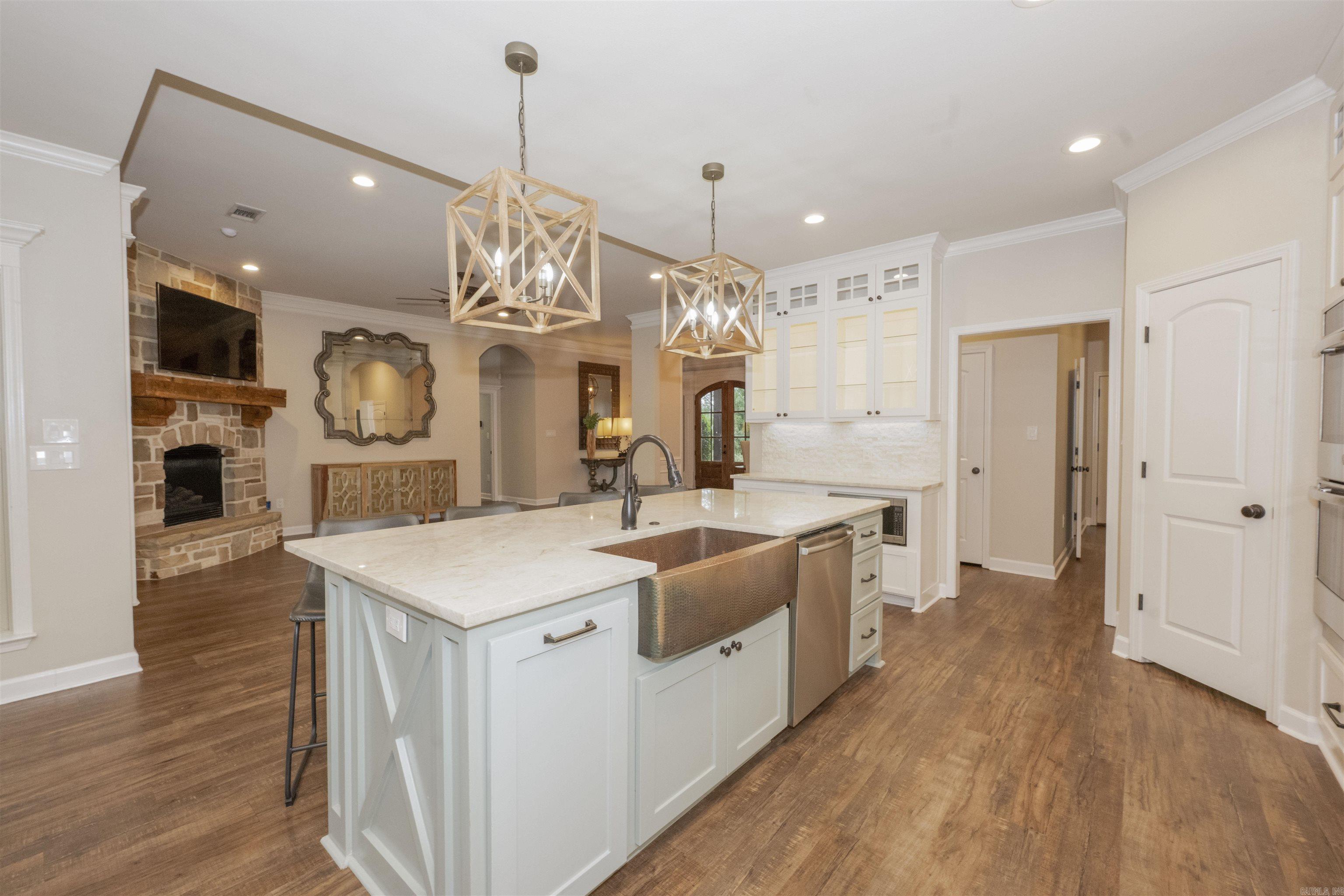 516  Valley Hill  Benton, AR