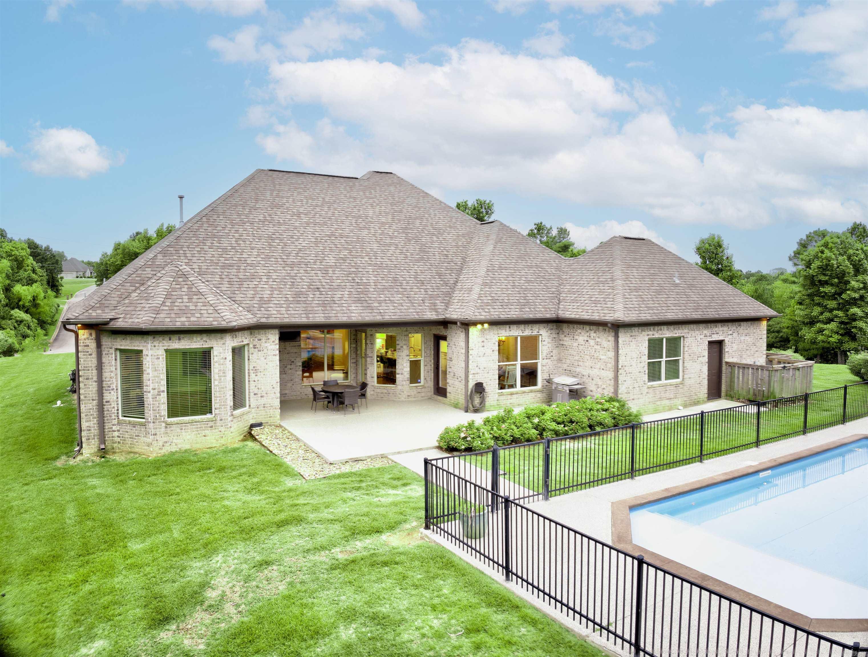 516  Valley Hill  Benton, AR
