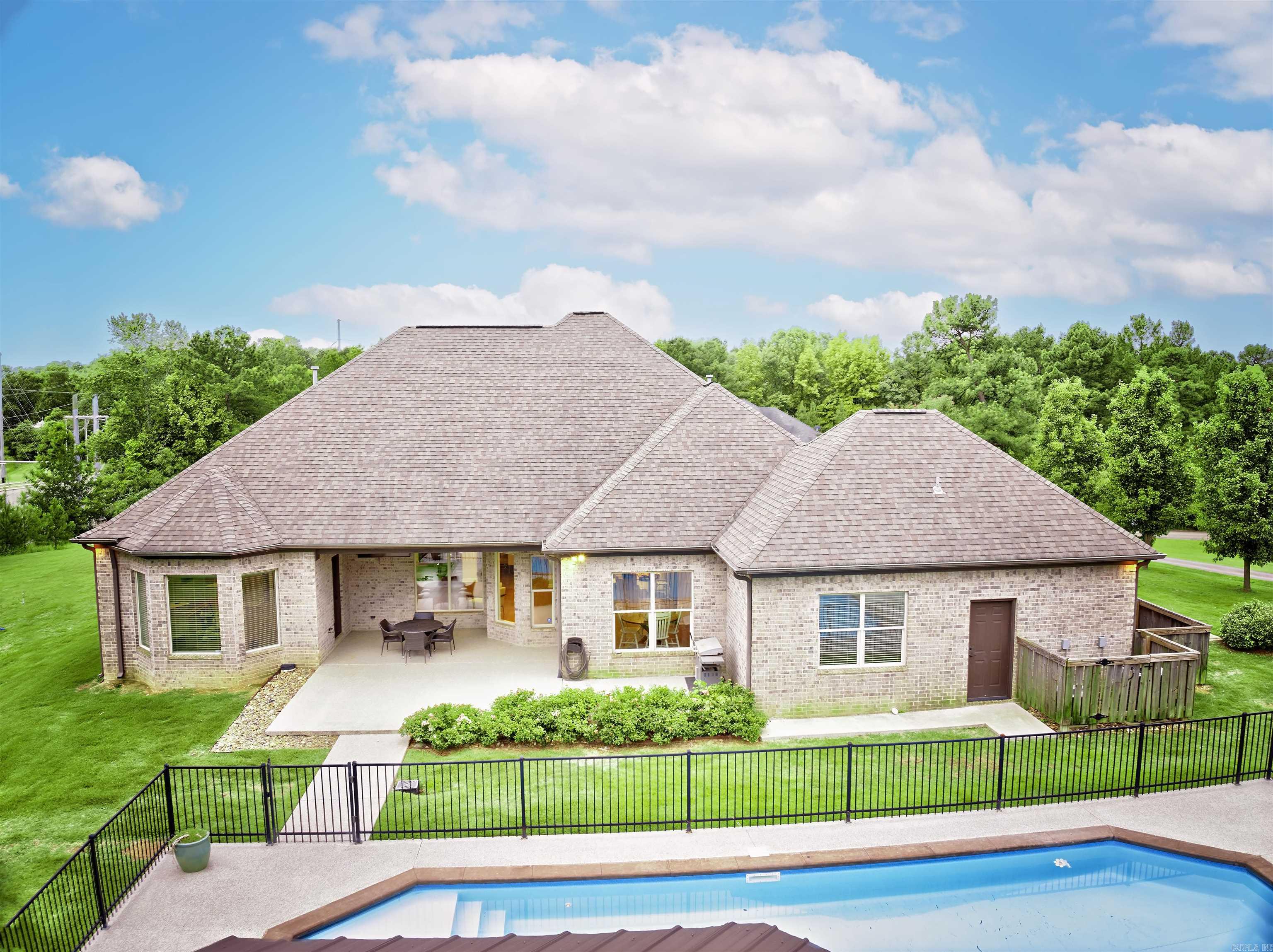 516  Valley Hill  Benton, AR