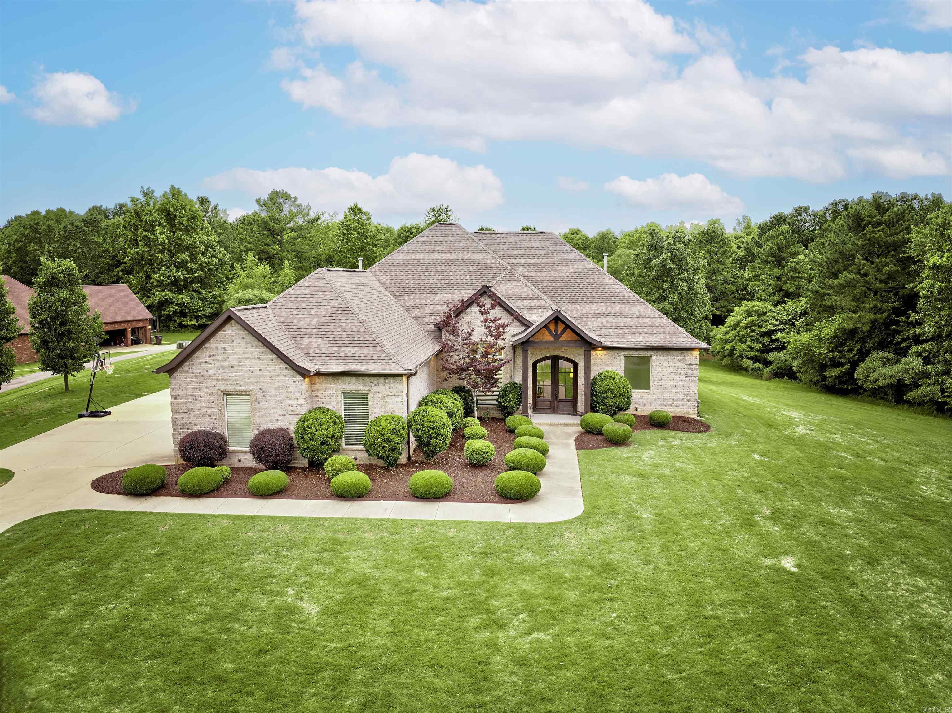 516  Valley Hill  Benton, AR