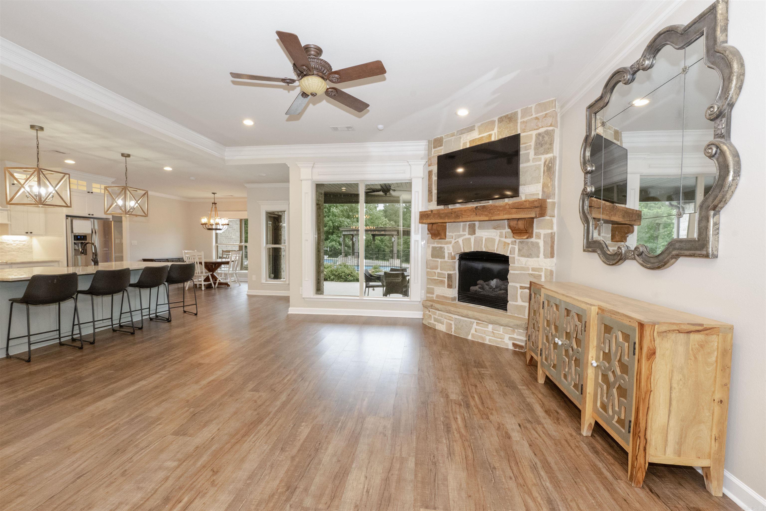 516  Valley Hill  Benton, AR