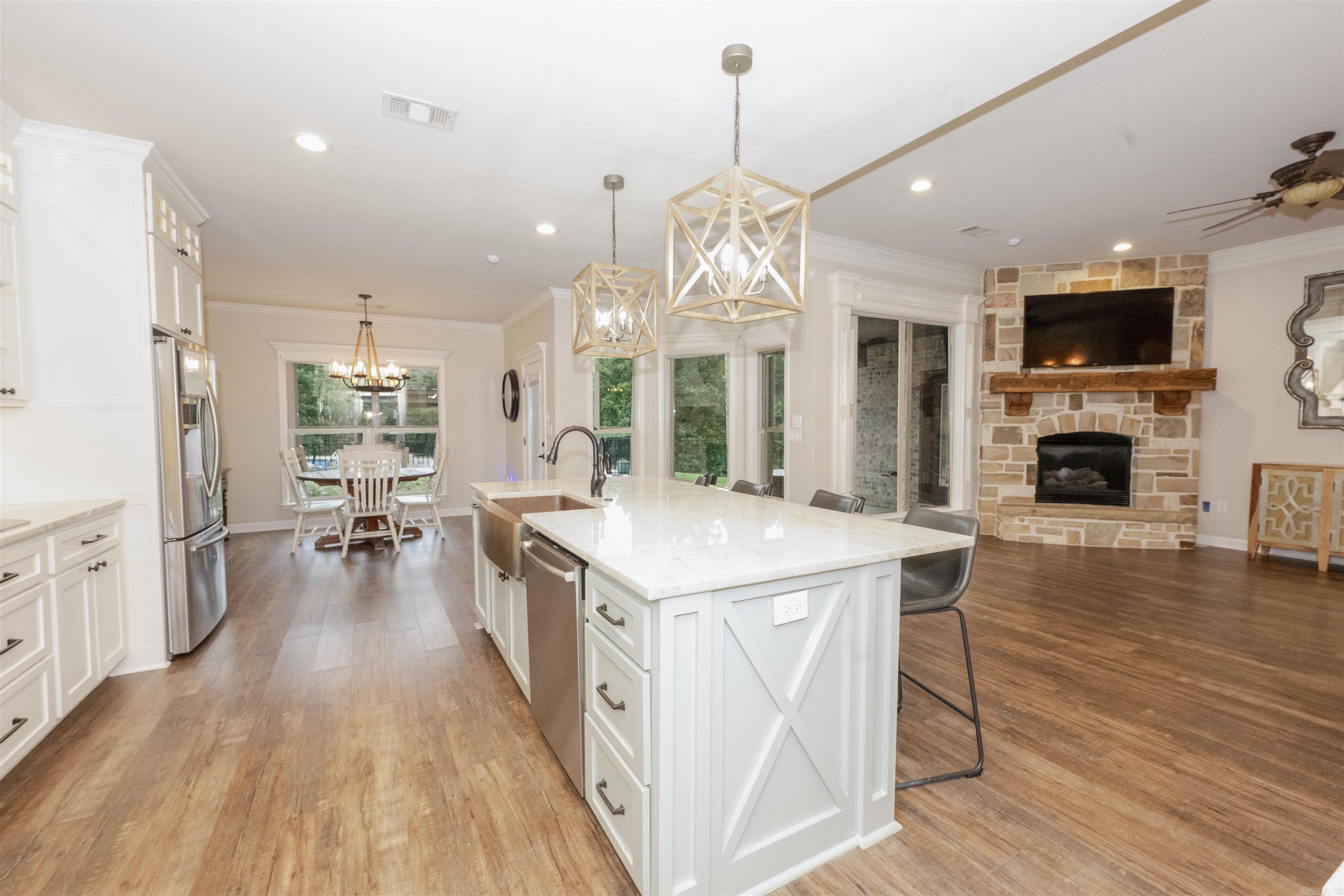 516  Valley Hill  Benton, AR
