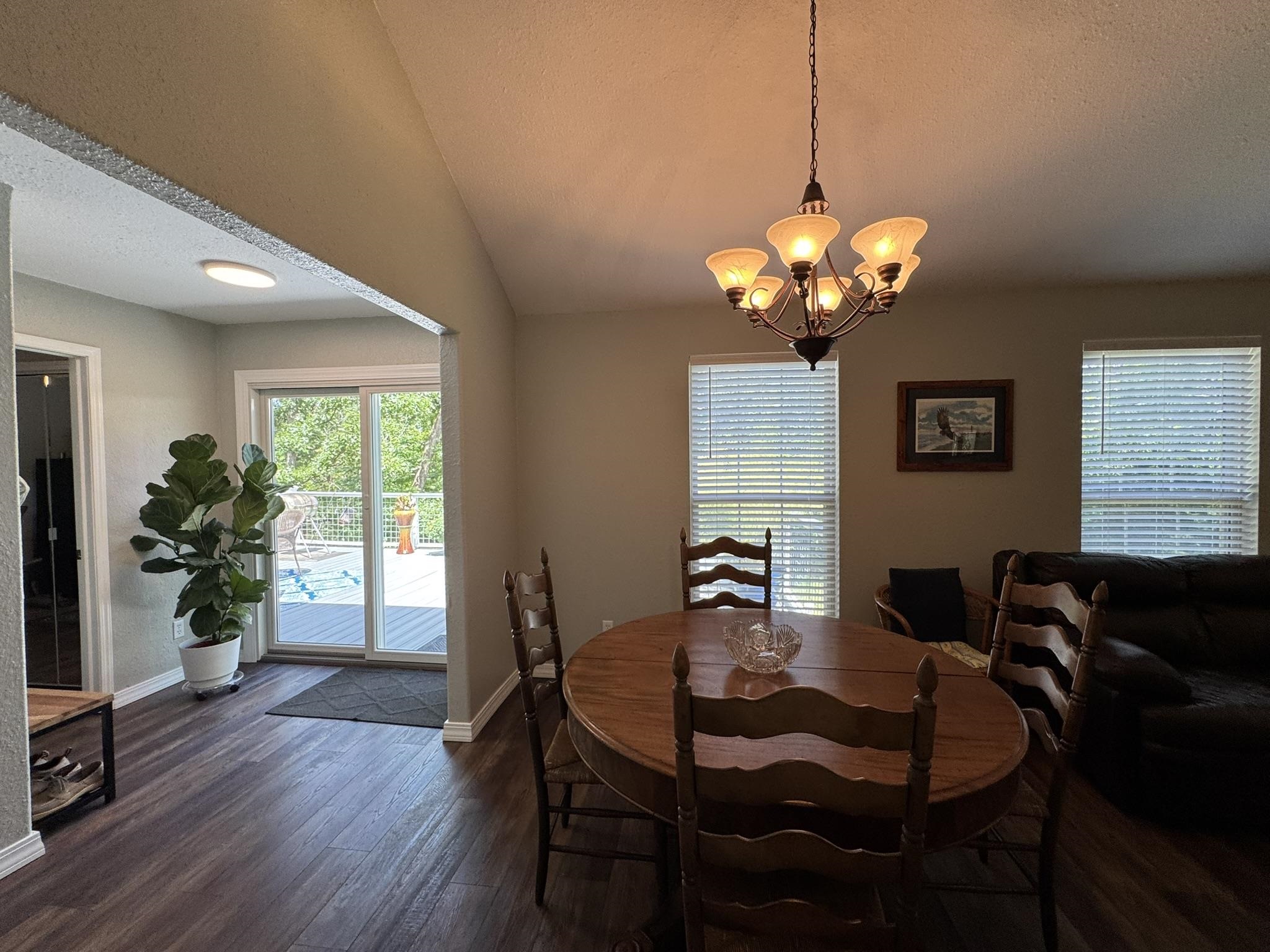 213  Knollwood  Midway, AR