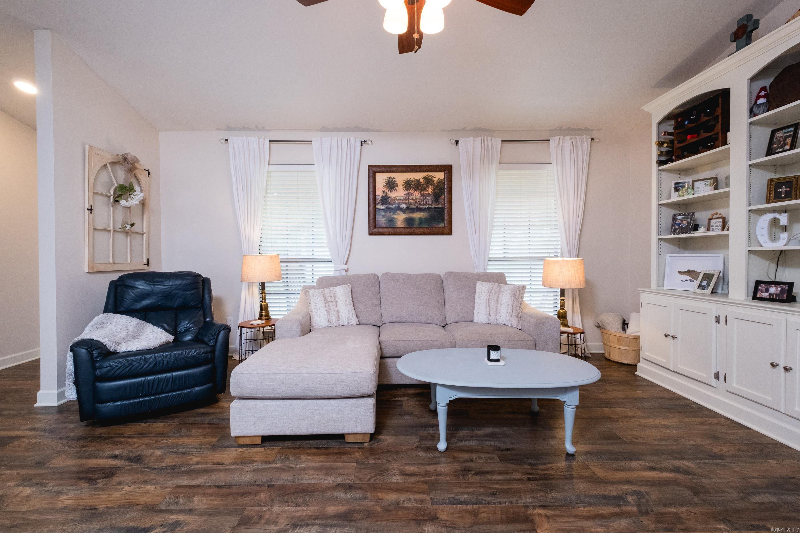 1520  Calgary  Little Rock, AR