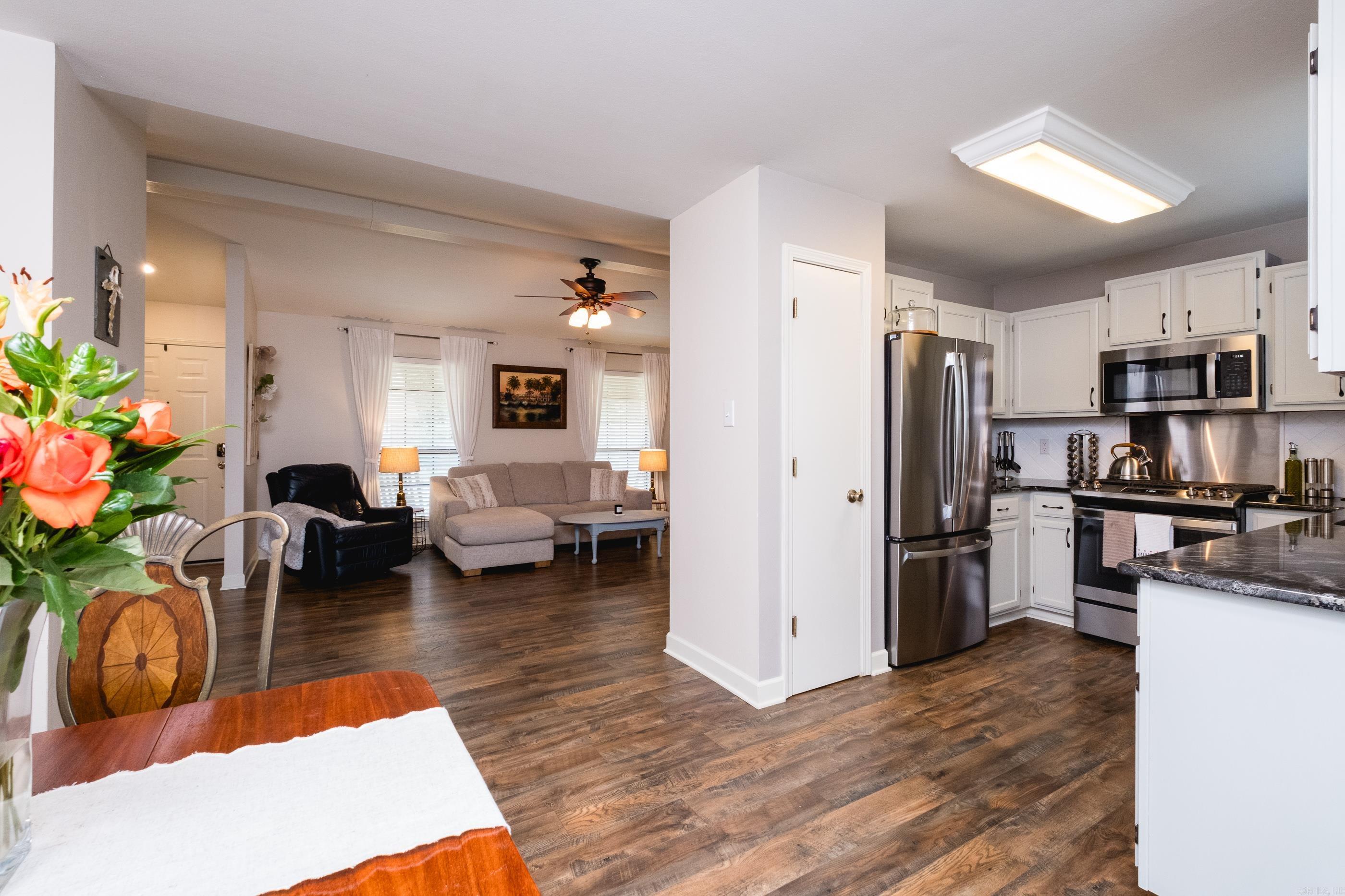 1520  Calgary  Little Rock, AR