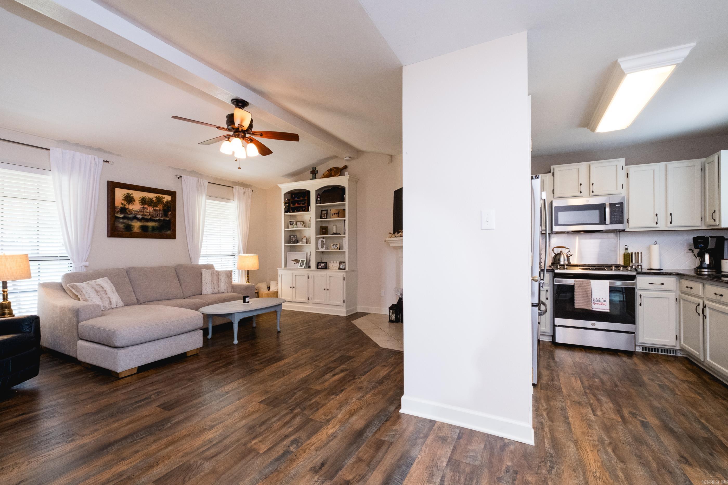 1520  Calgary  Little Rock, AR
