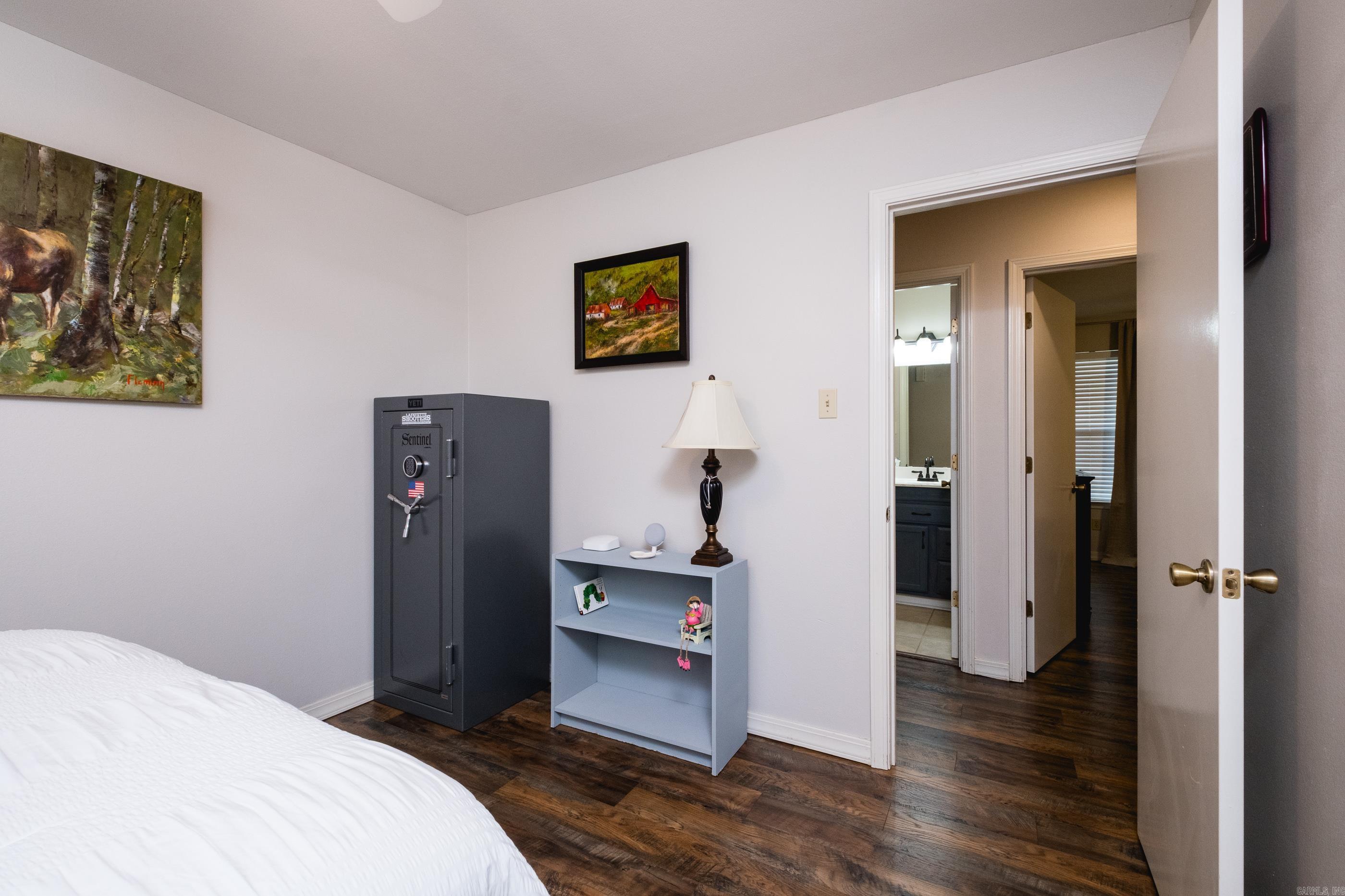 1520  Calgary  Little Rock, AR