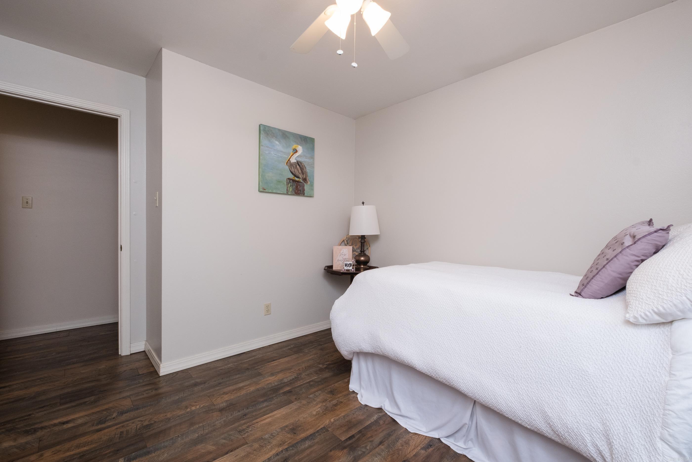 1520  Calgary  Little Rock, AR