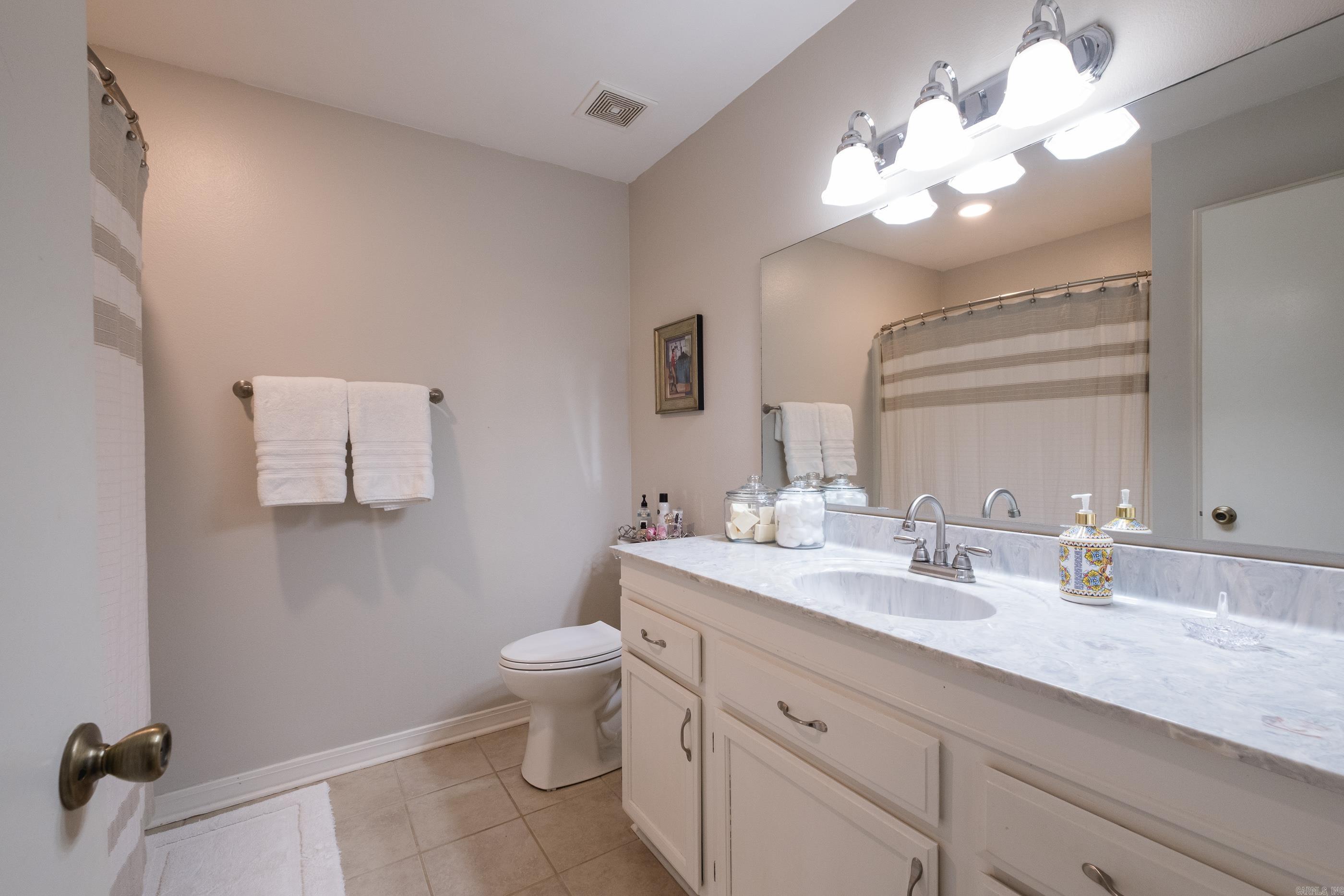 1520  Calgary  Little Rock, AR