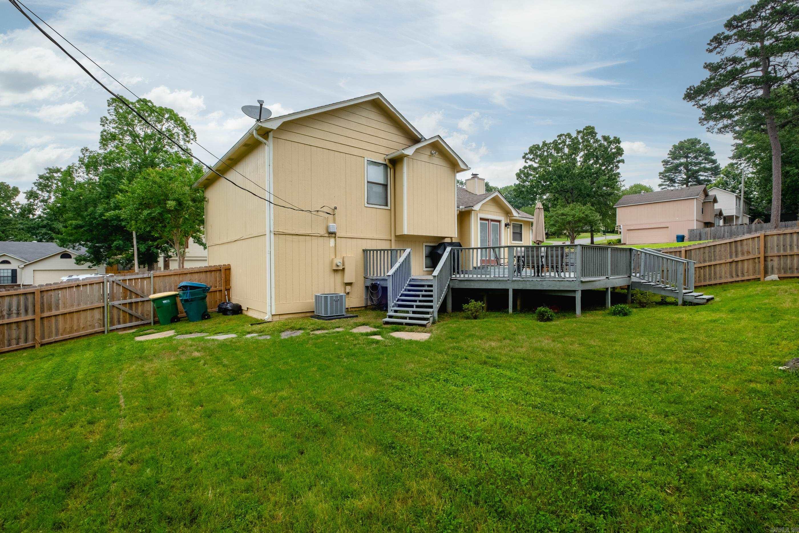 1520  Calgary  Little Rock, AR