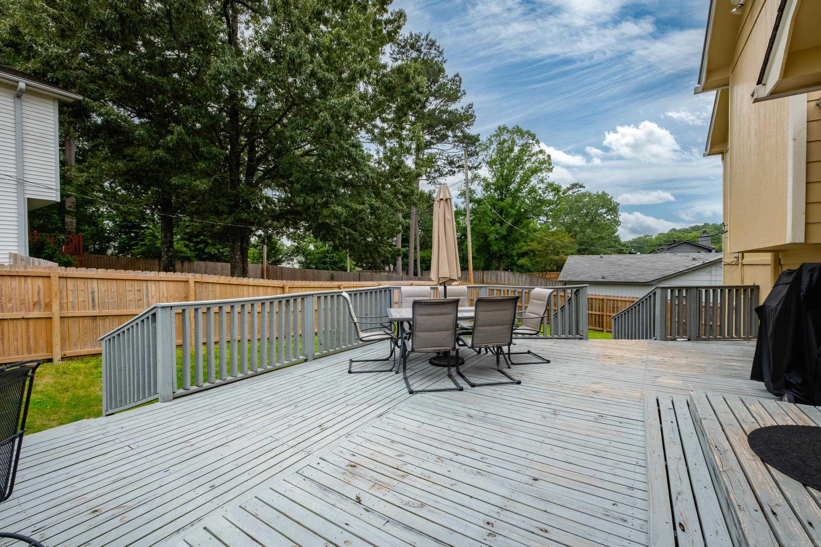 1520  Calgary  Little Rock, AR
