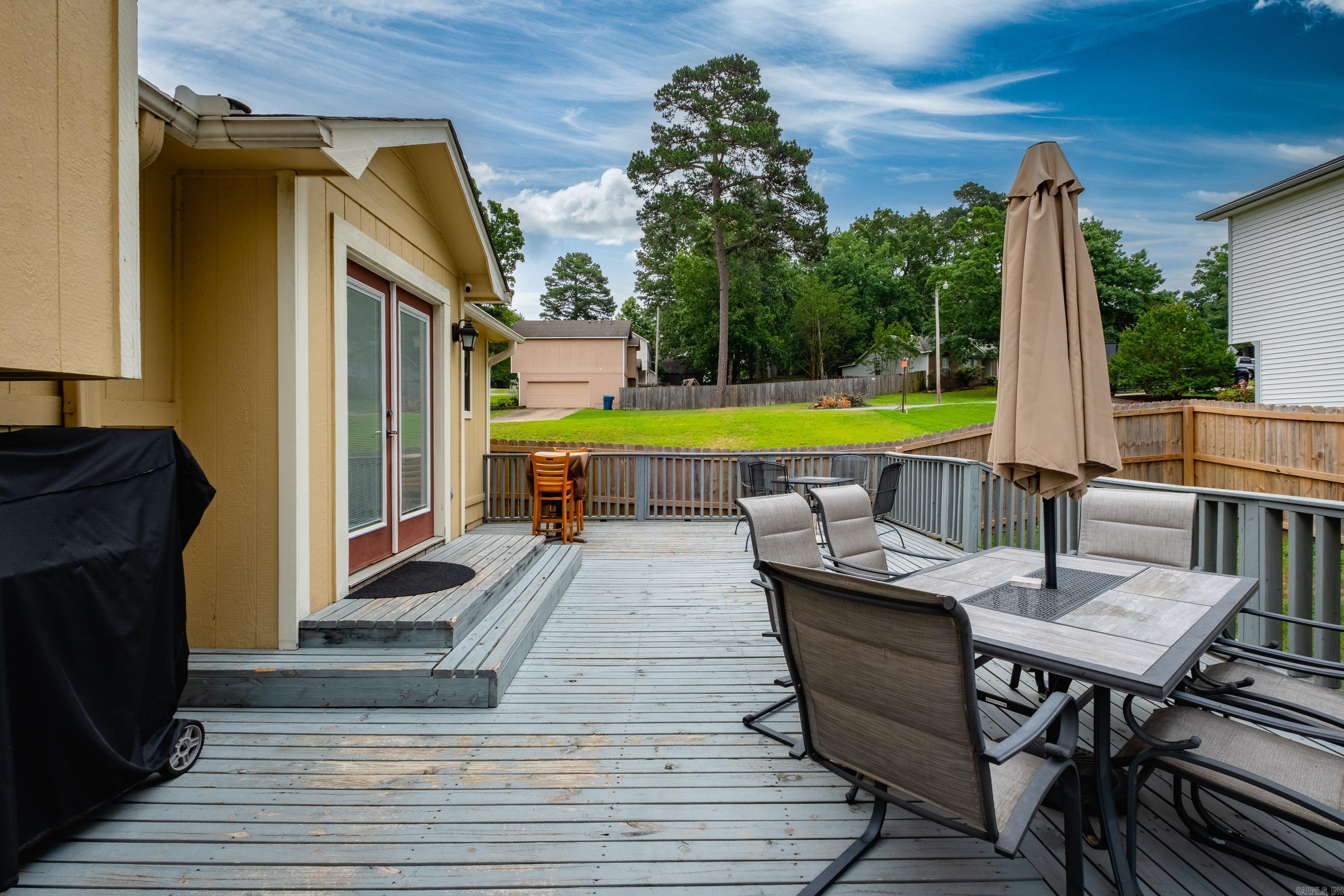 1520  Calgary  Little Rock, AR
