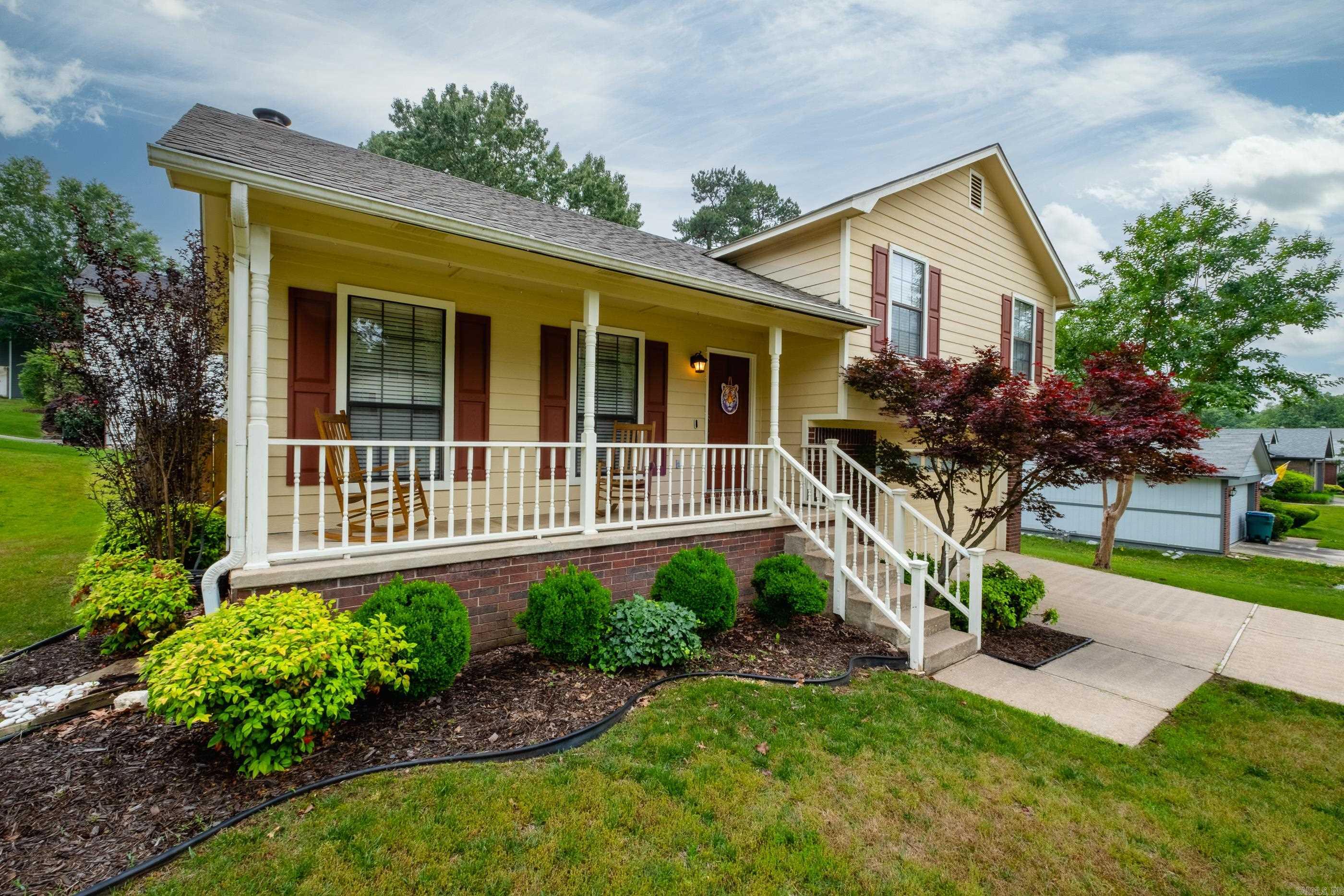 1520  Calgary  Little Rock, AR