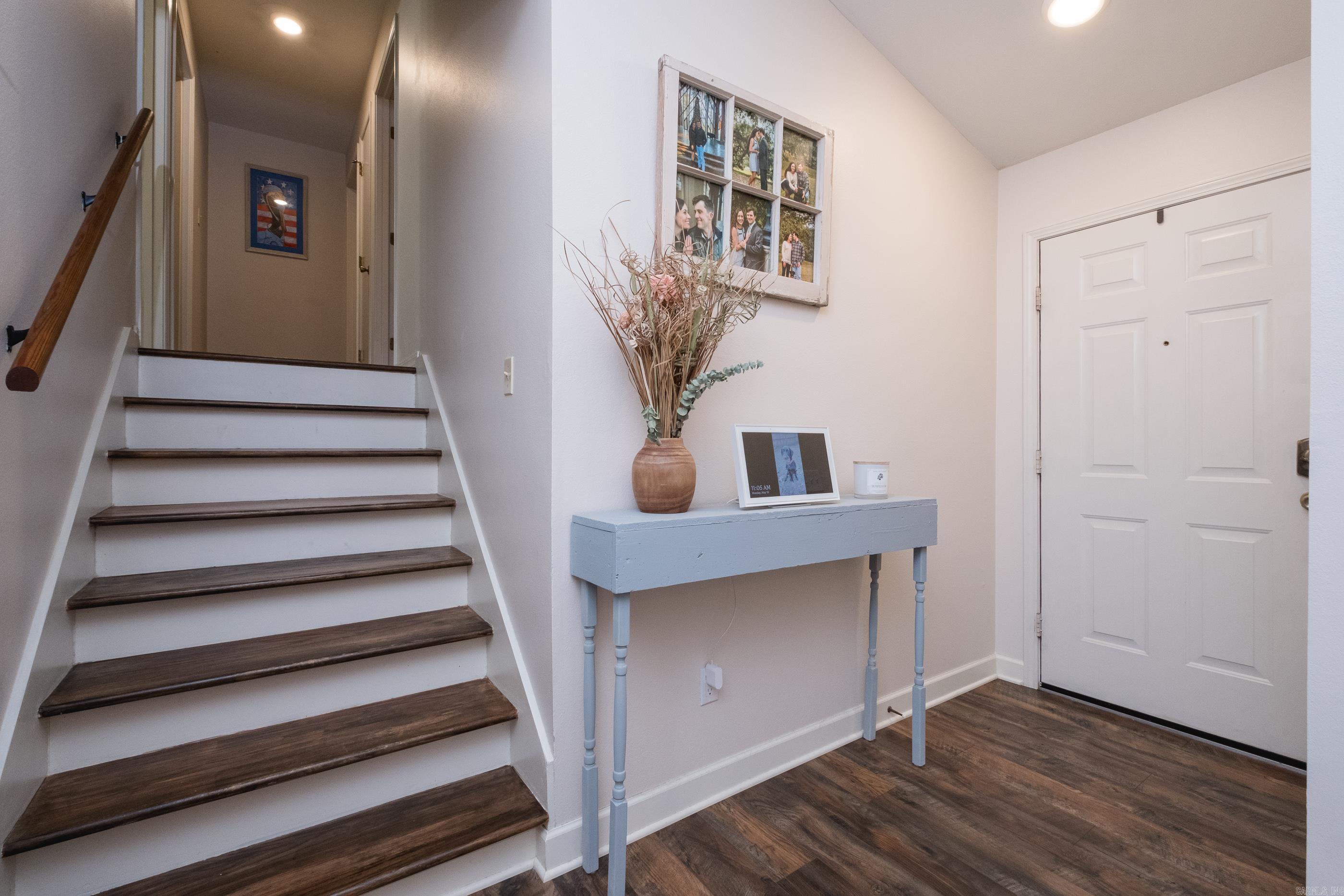1520  Calgary  Little Rock, AR