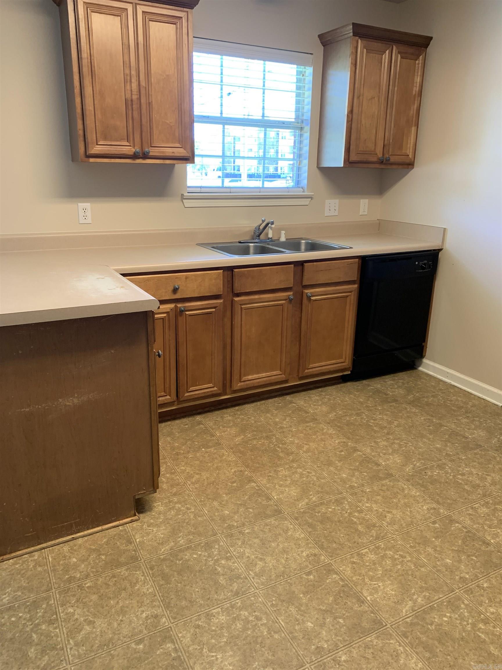 1810  Angeline  Conway, AR