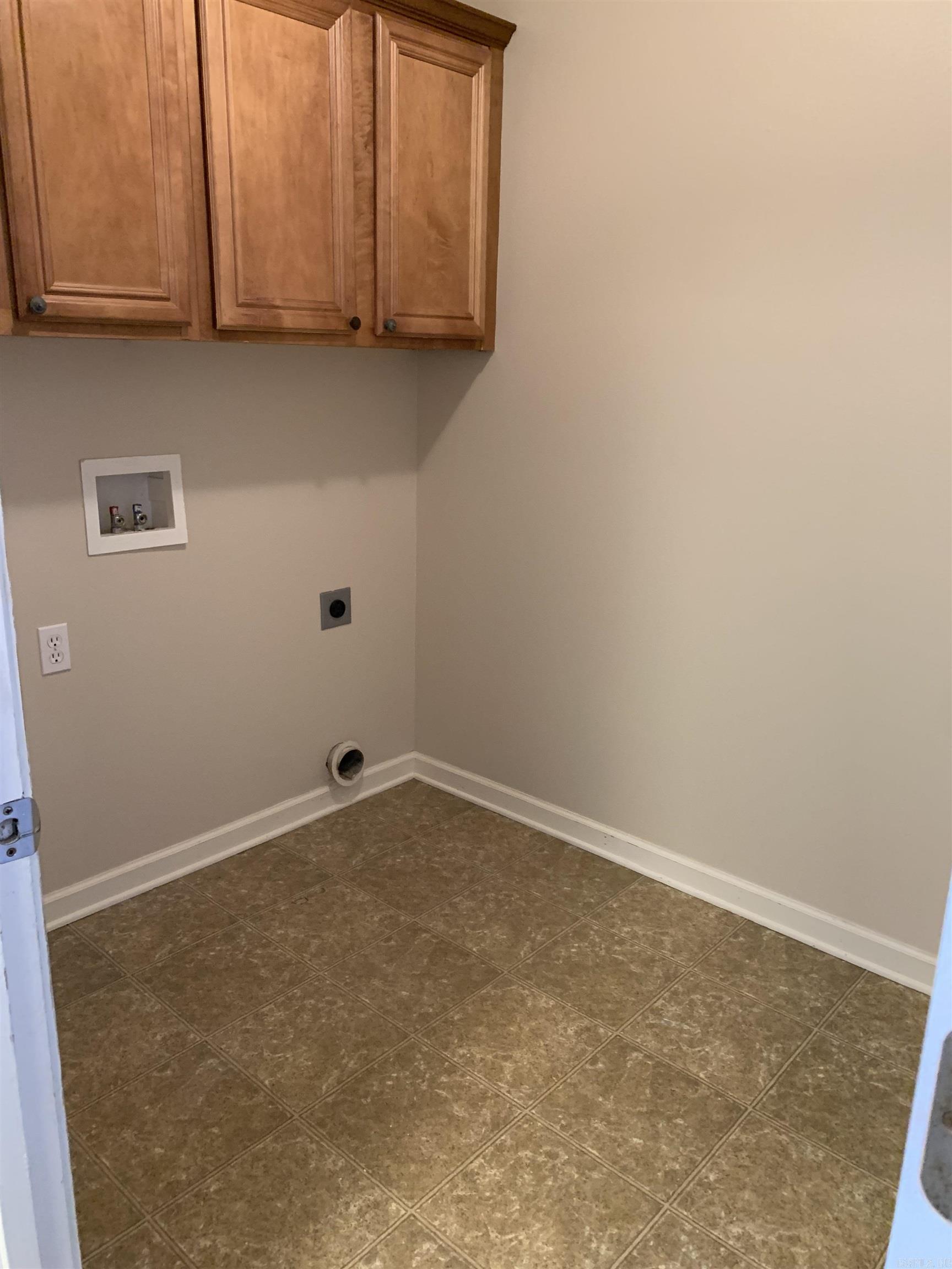 1810  Angeline  Conway, AR