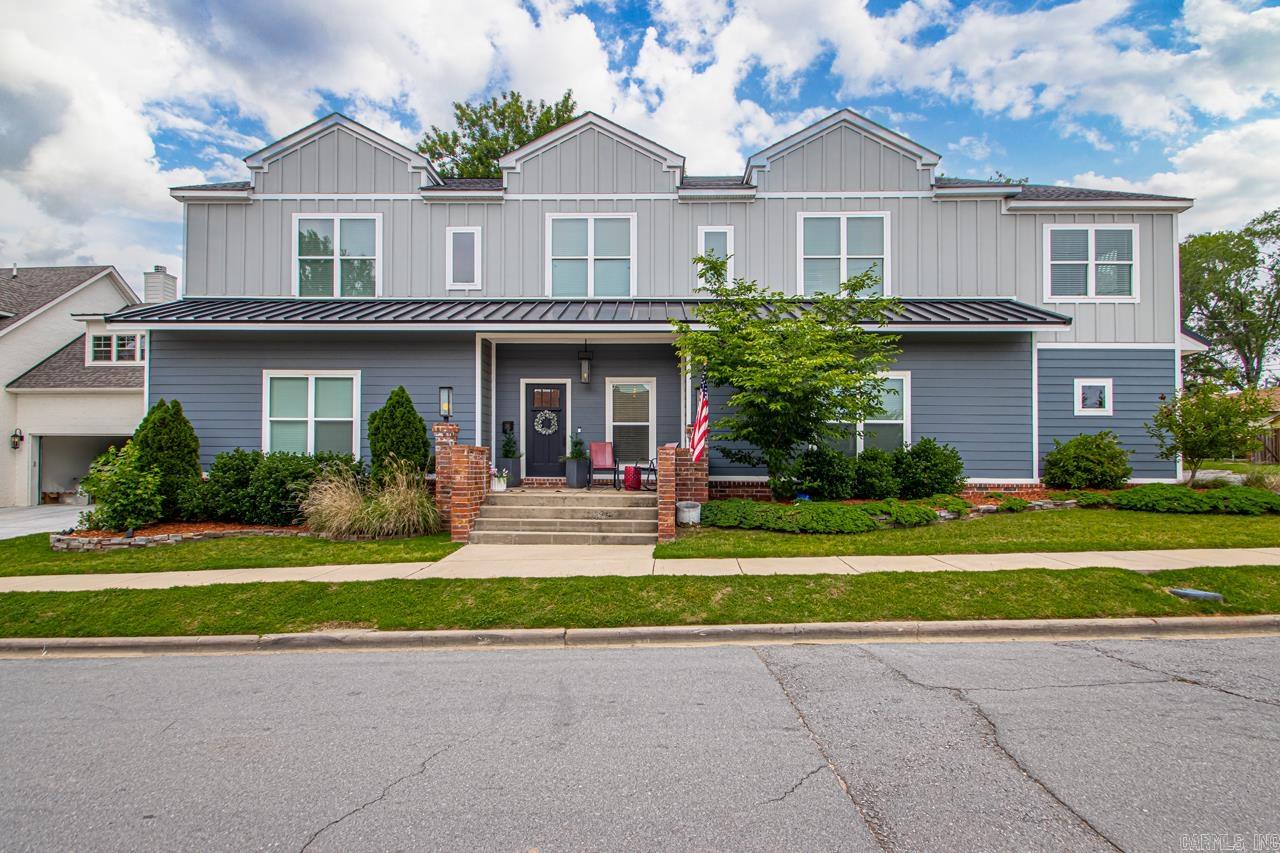 305 W Cross  Benton, AR