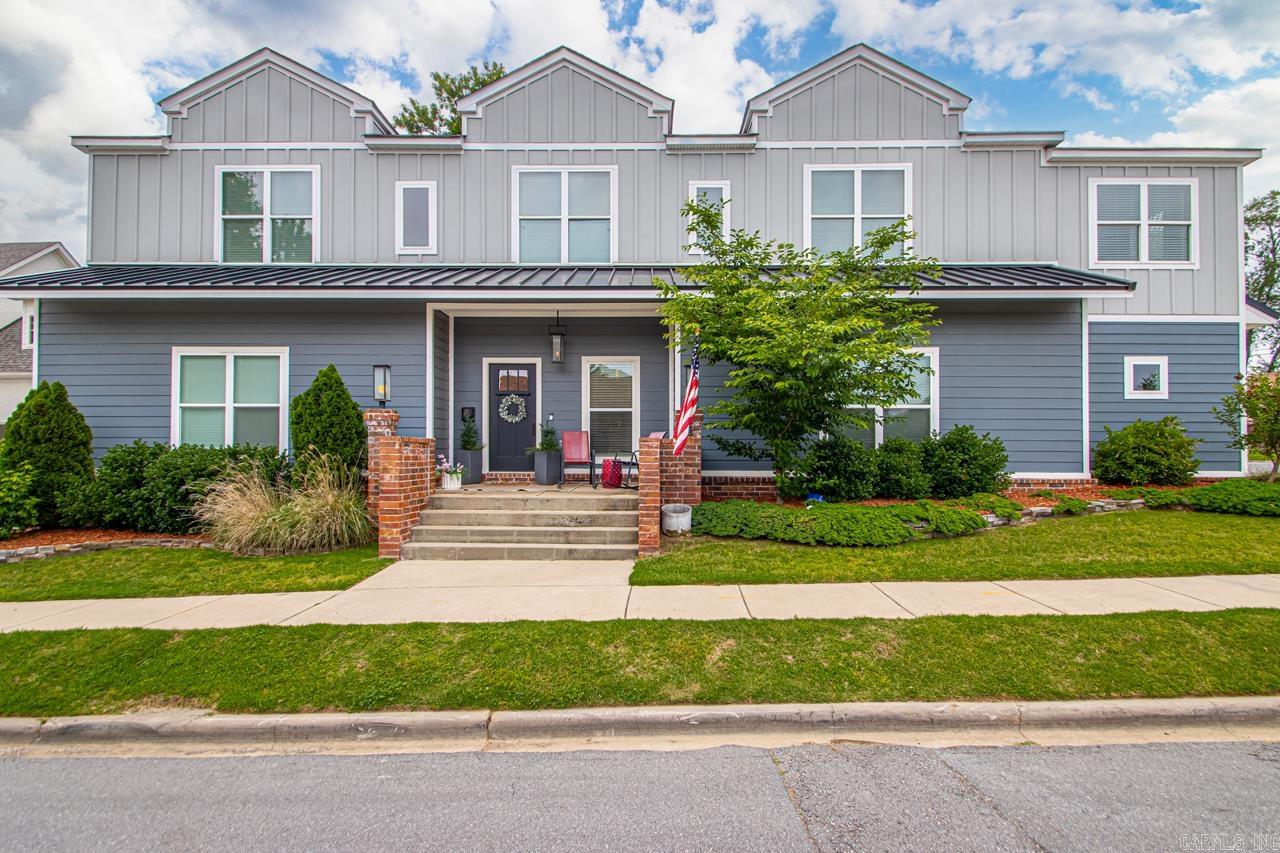 305 W Cross  Benton, AR