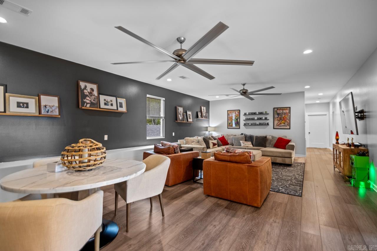 305 W Cross  Benton, AR