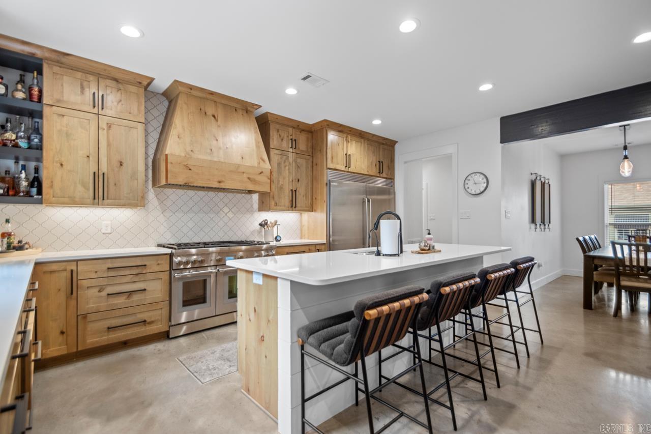 305 W Cross  Benton, AR