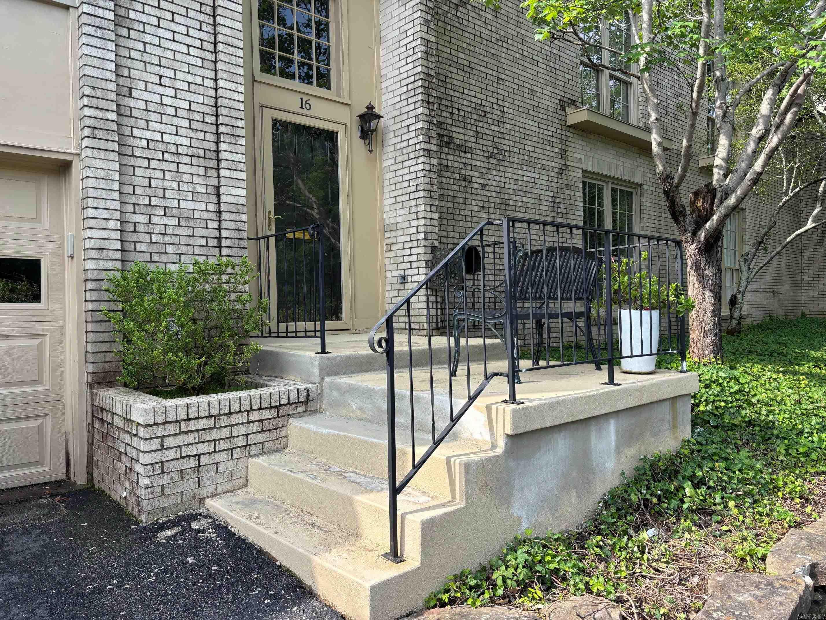 3901  Cedar Hill Road, #16  Little Rock, AR