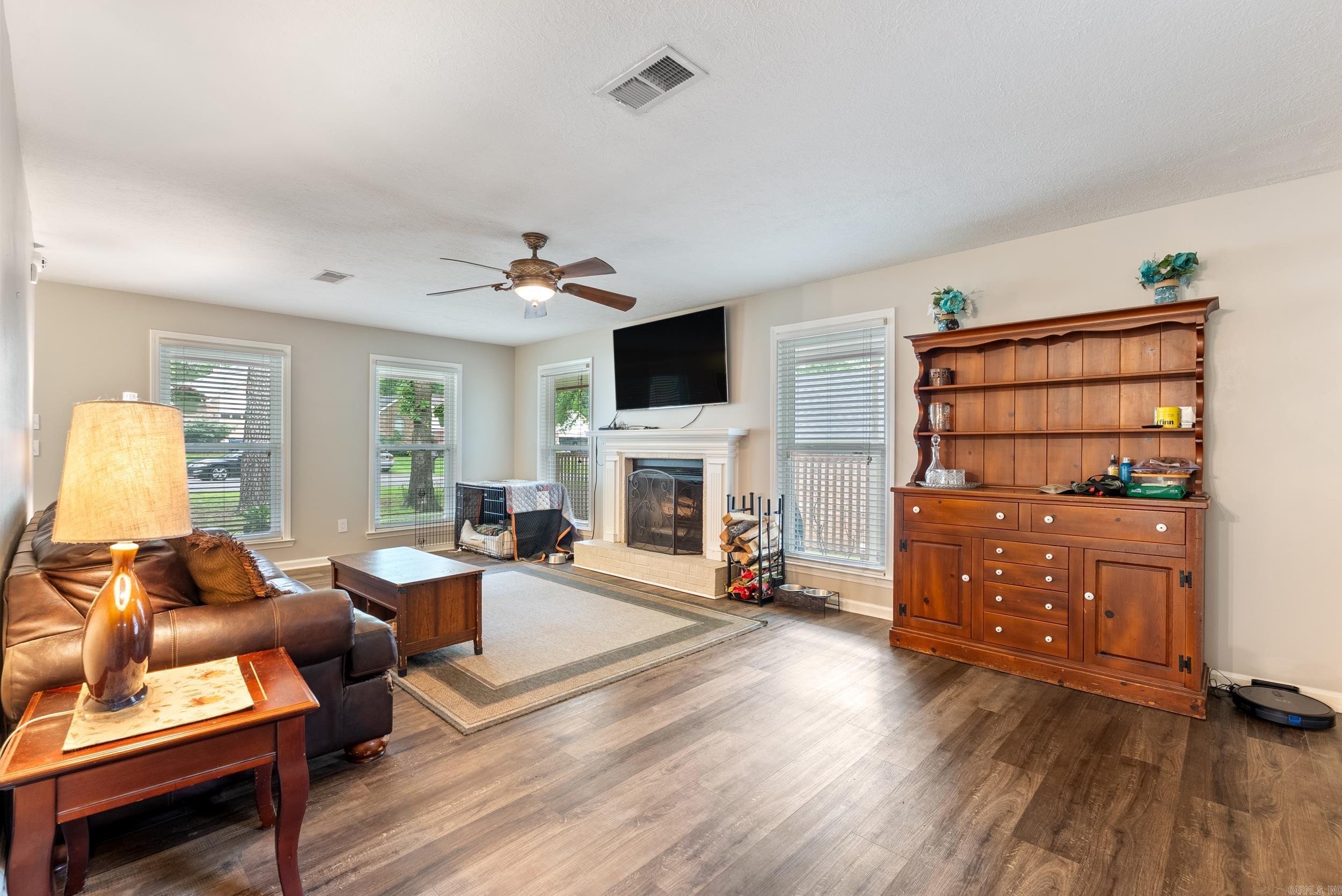 40  High Timber  Maumelle, AR