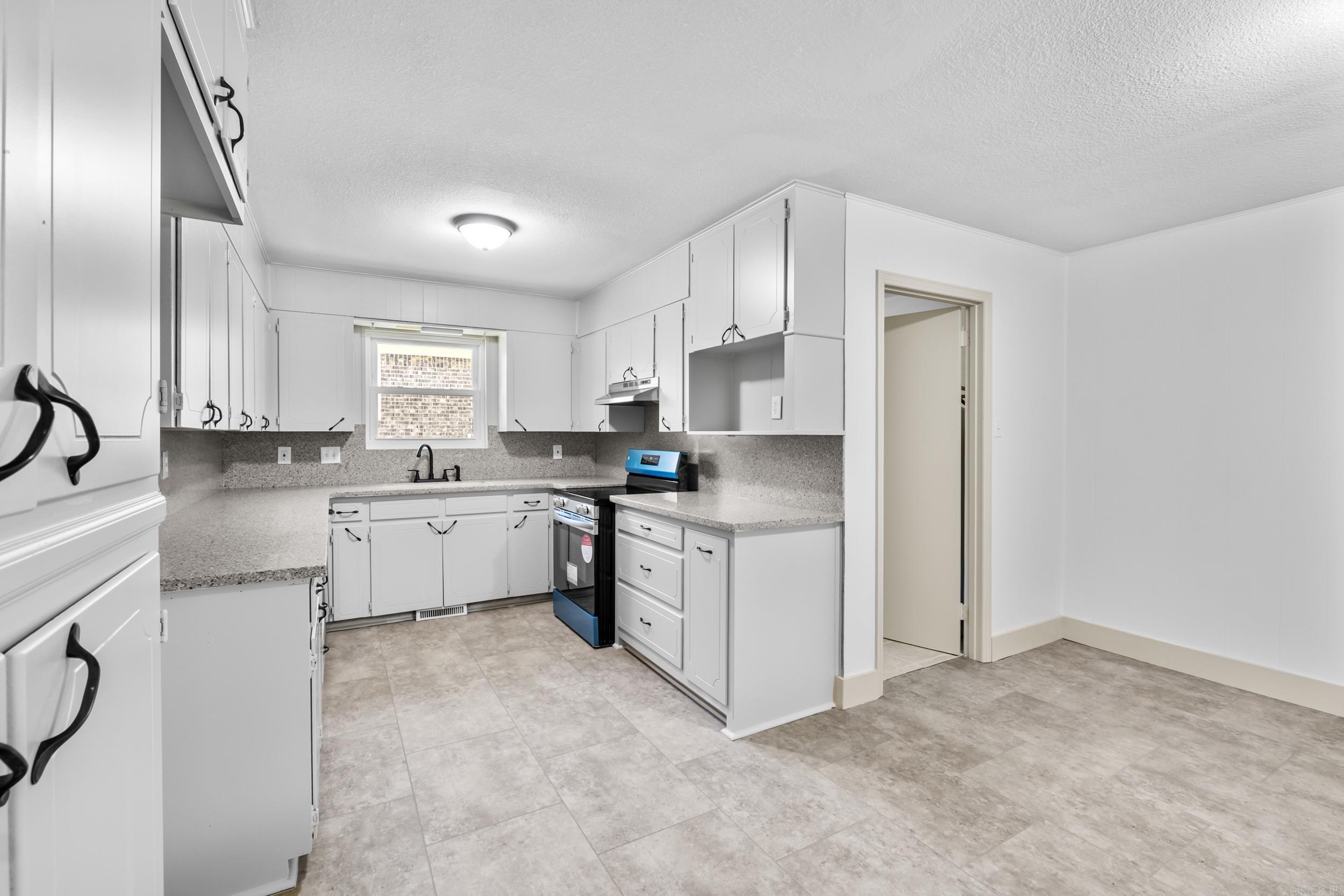 36  Single Oaks  Sherwood, AR