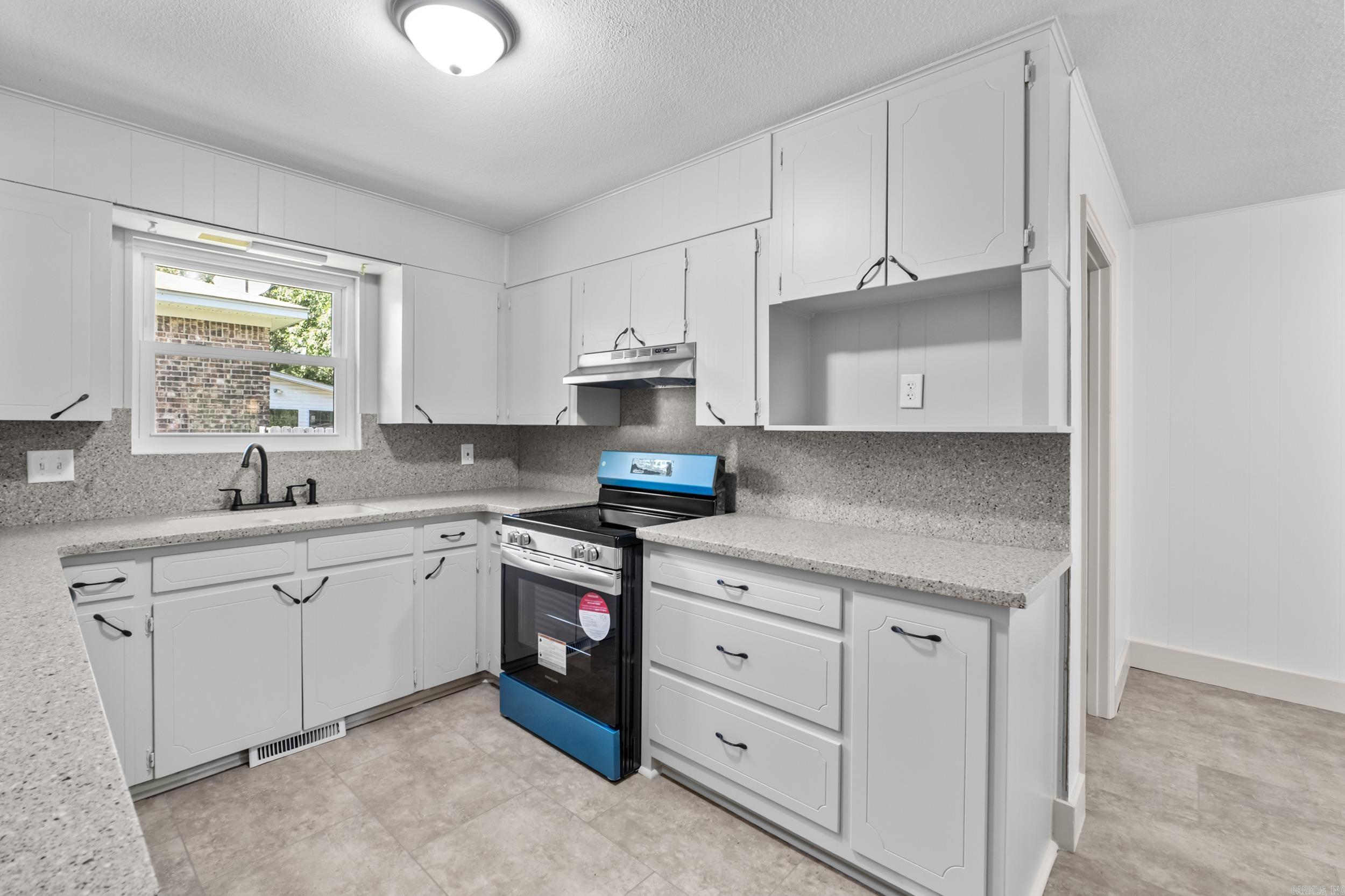 36  Single Oaks  Sherwood, AR
