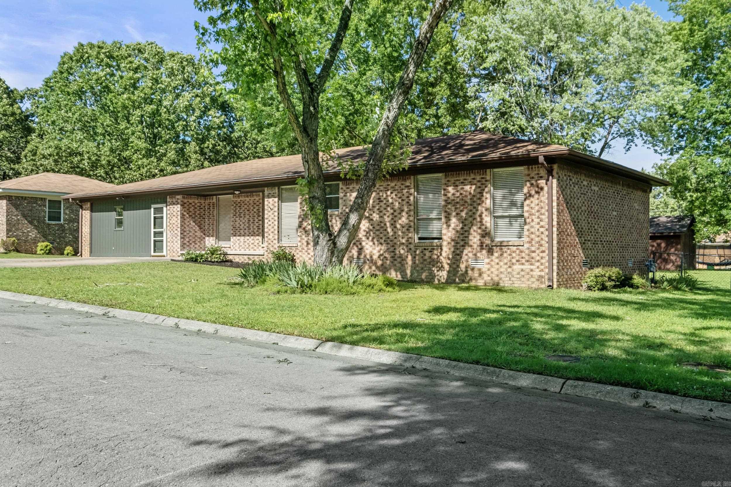 36  Single Oaks  Sherwood, AR