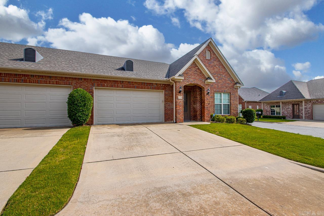 425  Valley Ranch  Little Rock, AR