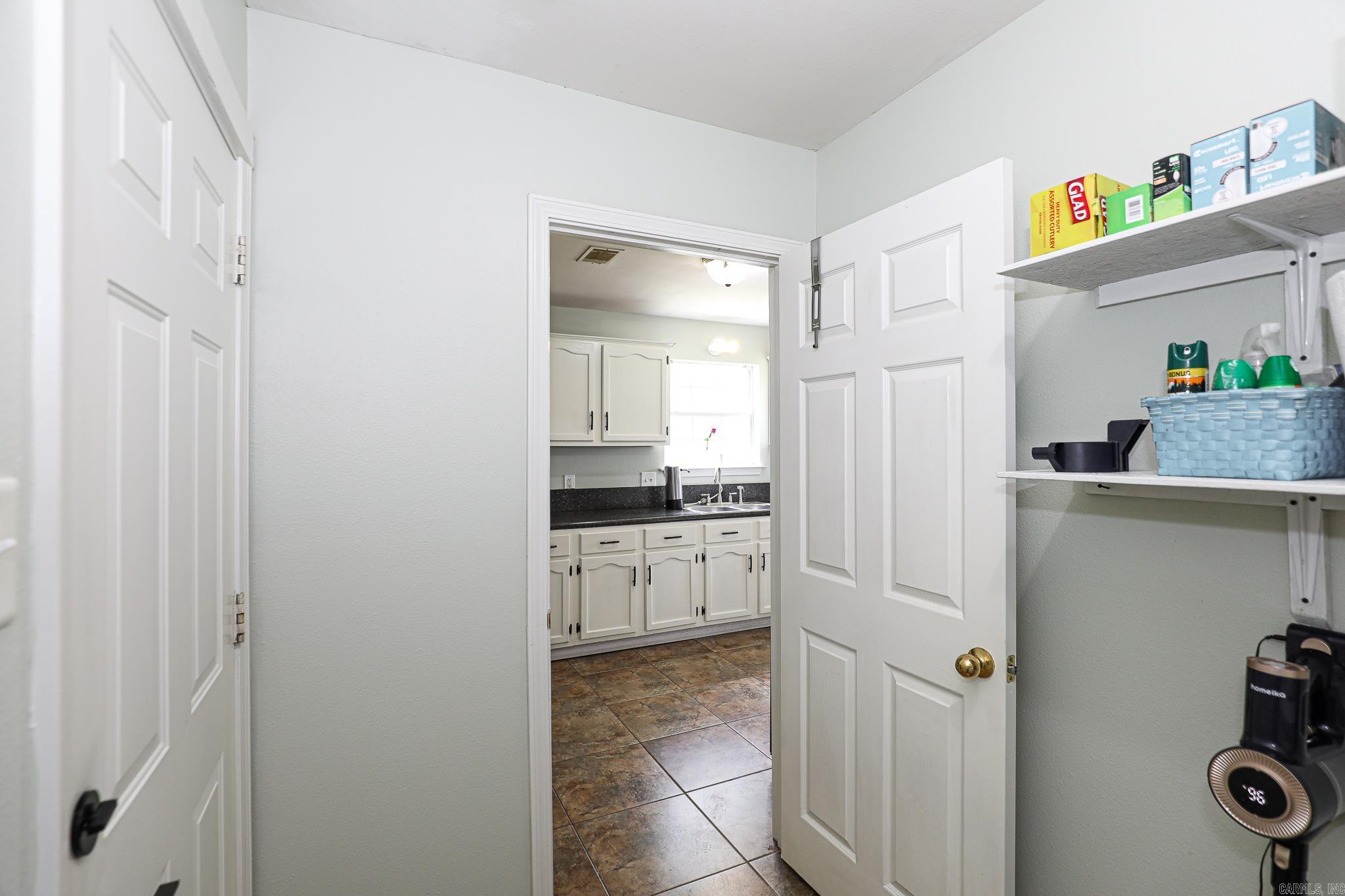 2203  Cedar Ridge  Benton, AR