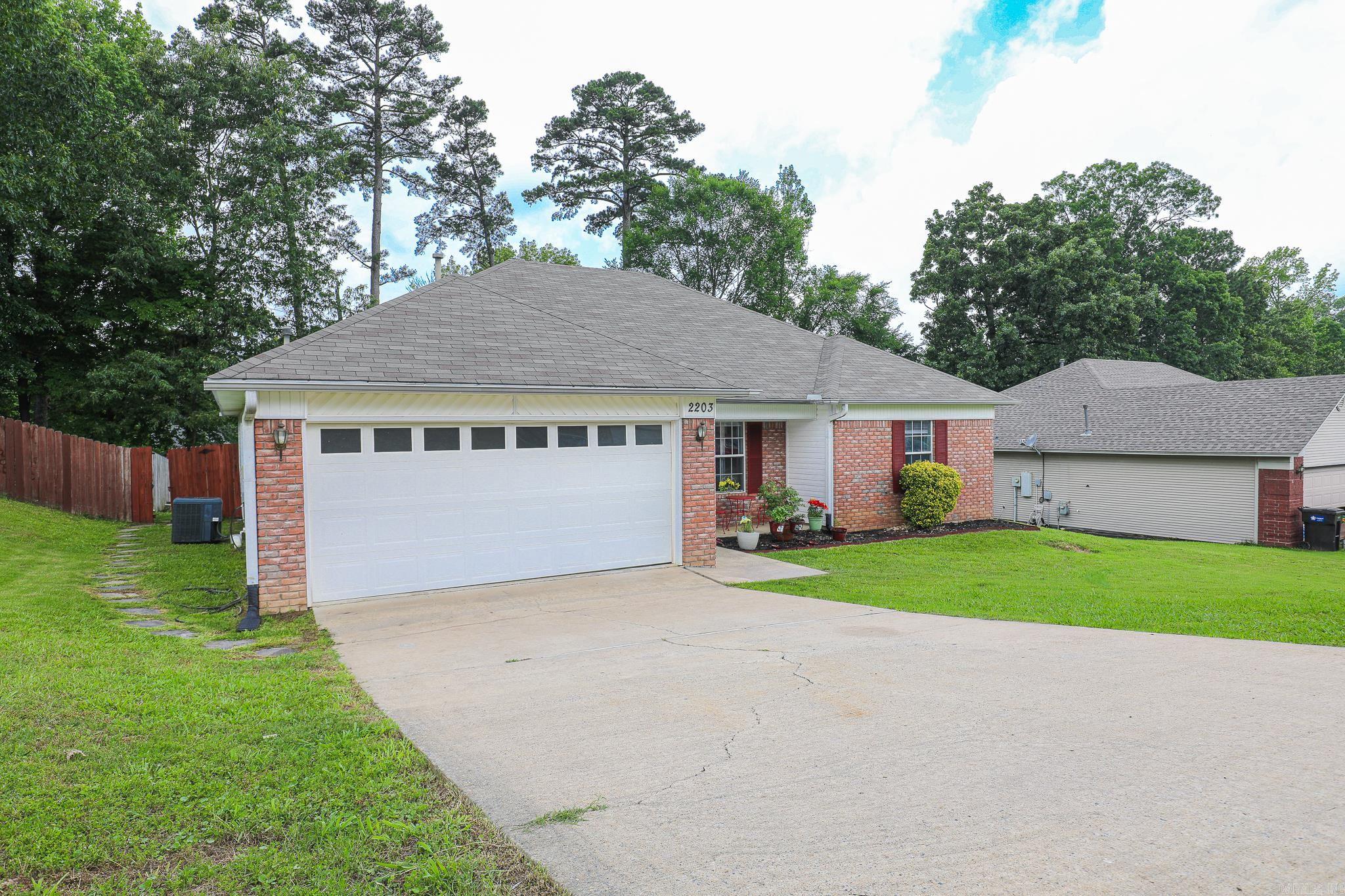 2203  Cedar Ridge  Benton, AR