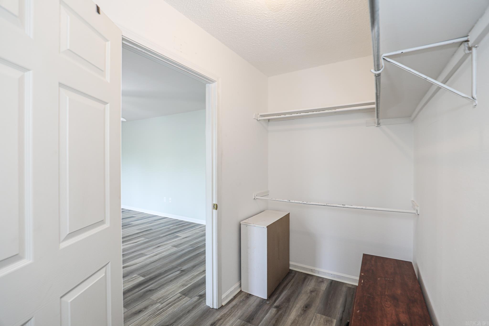 2203  Cedar Ridge  Benton, AR