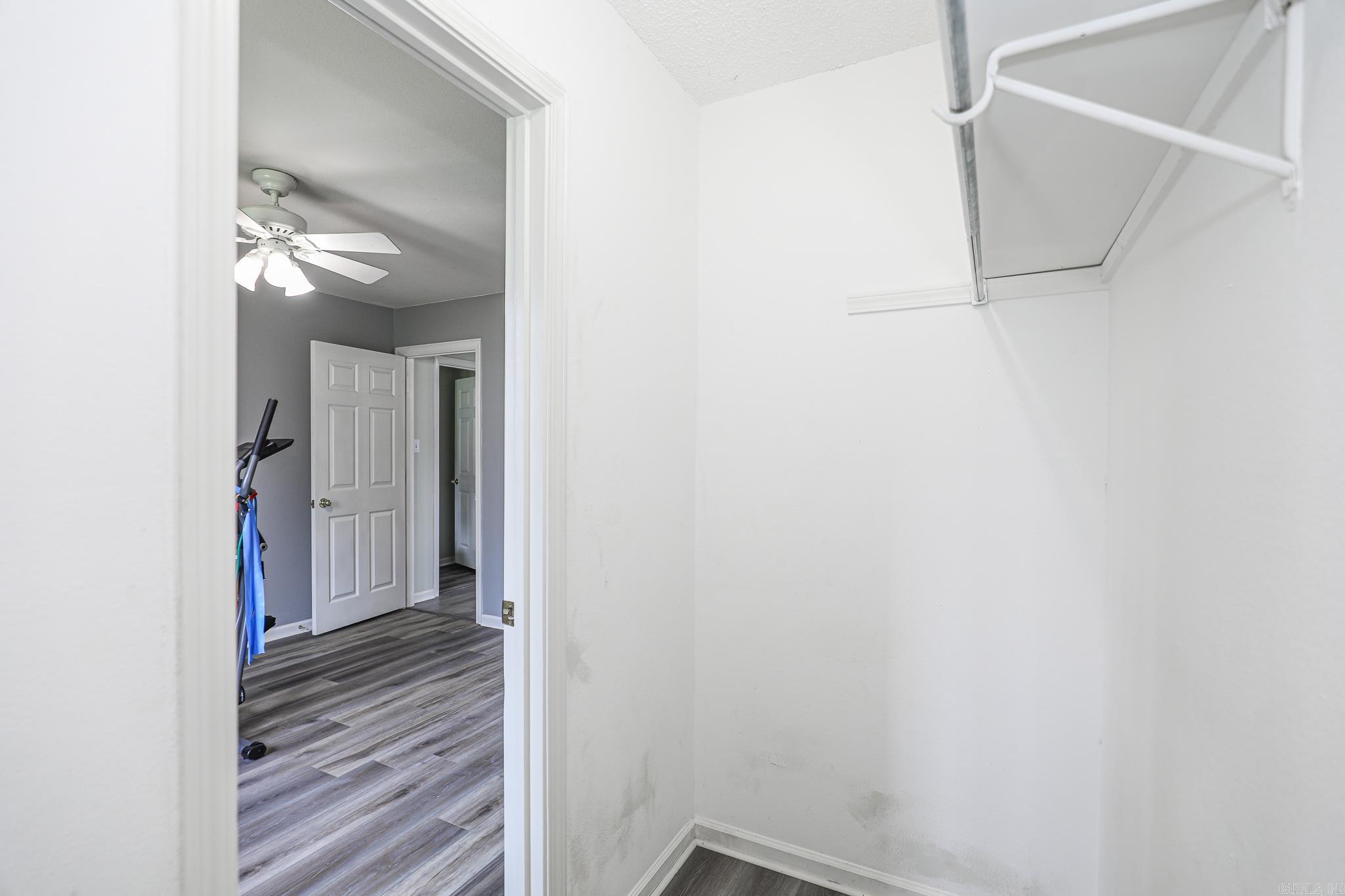 2203  Cedar Ridge  Benton, AR