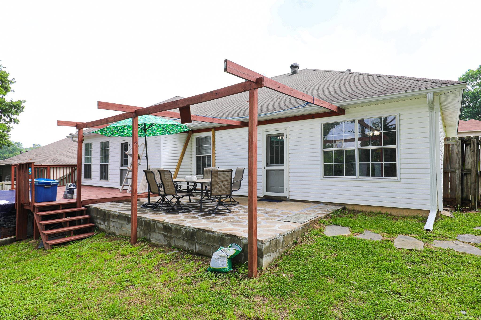 2203  Cedar Ridge  Benton, AR
