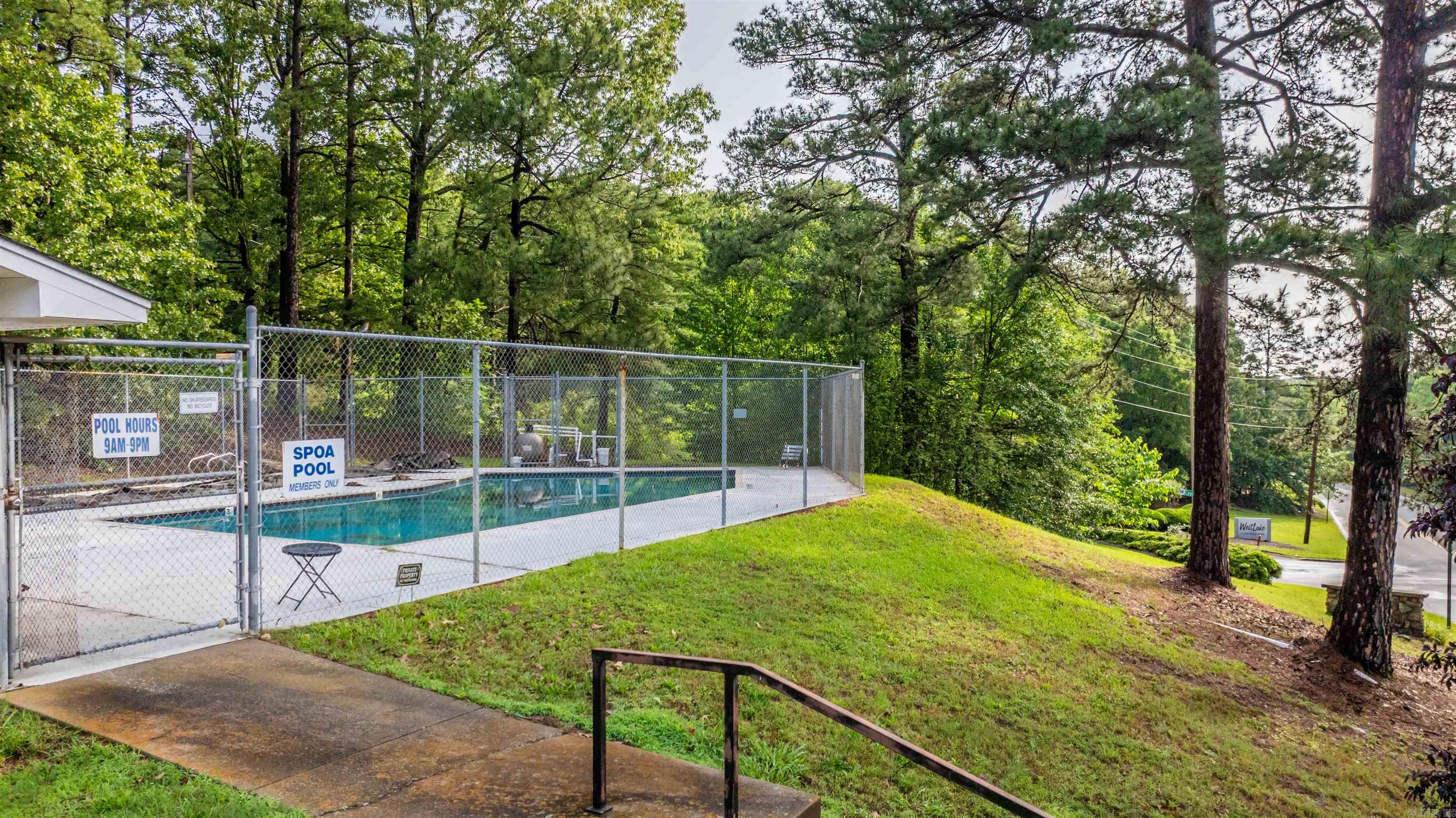 2102  Peach Tree  Little Rock, AR