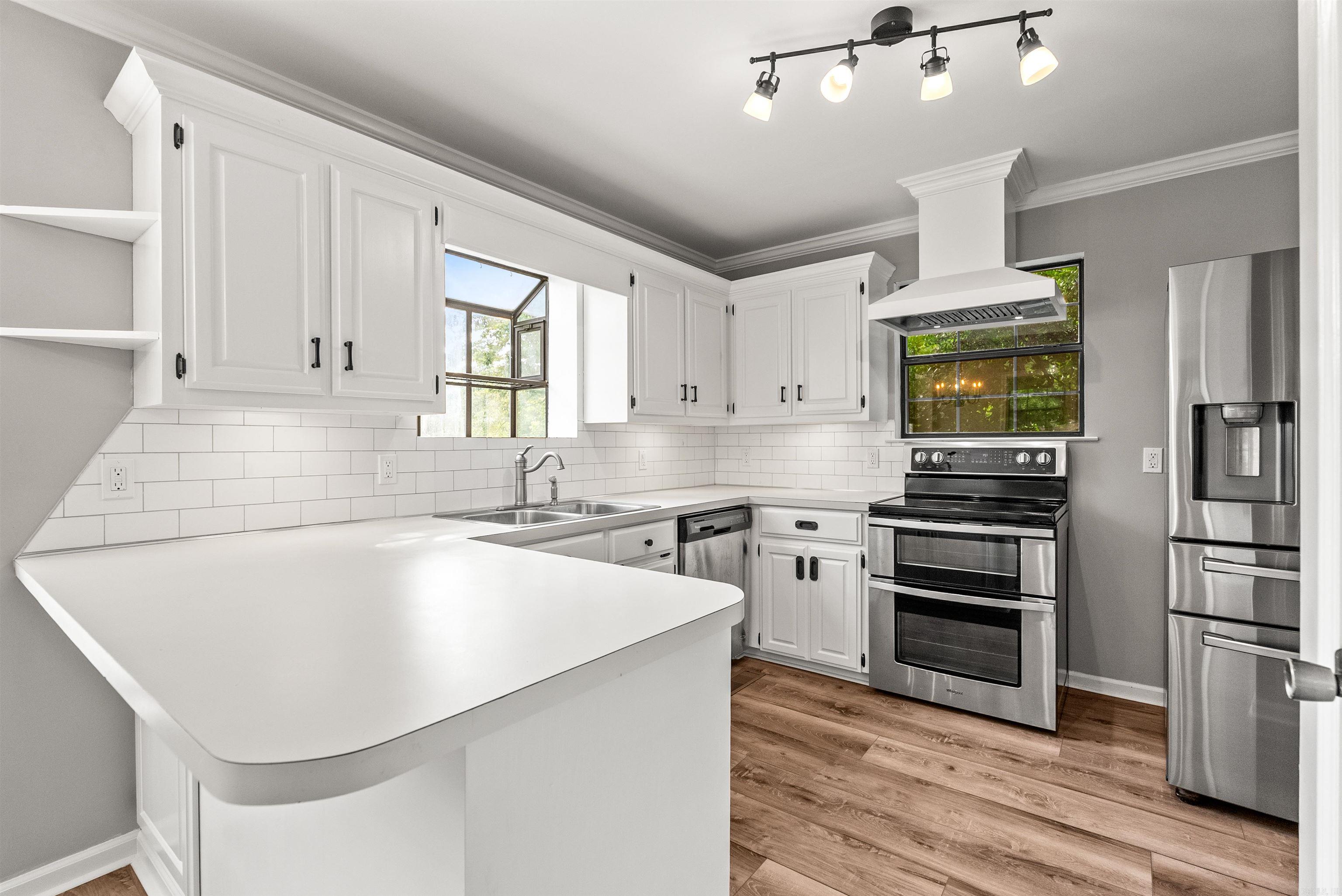 2102  Peach Tree  Little Rock, AR