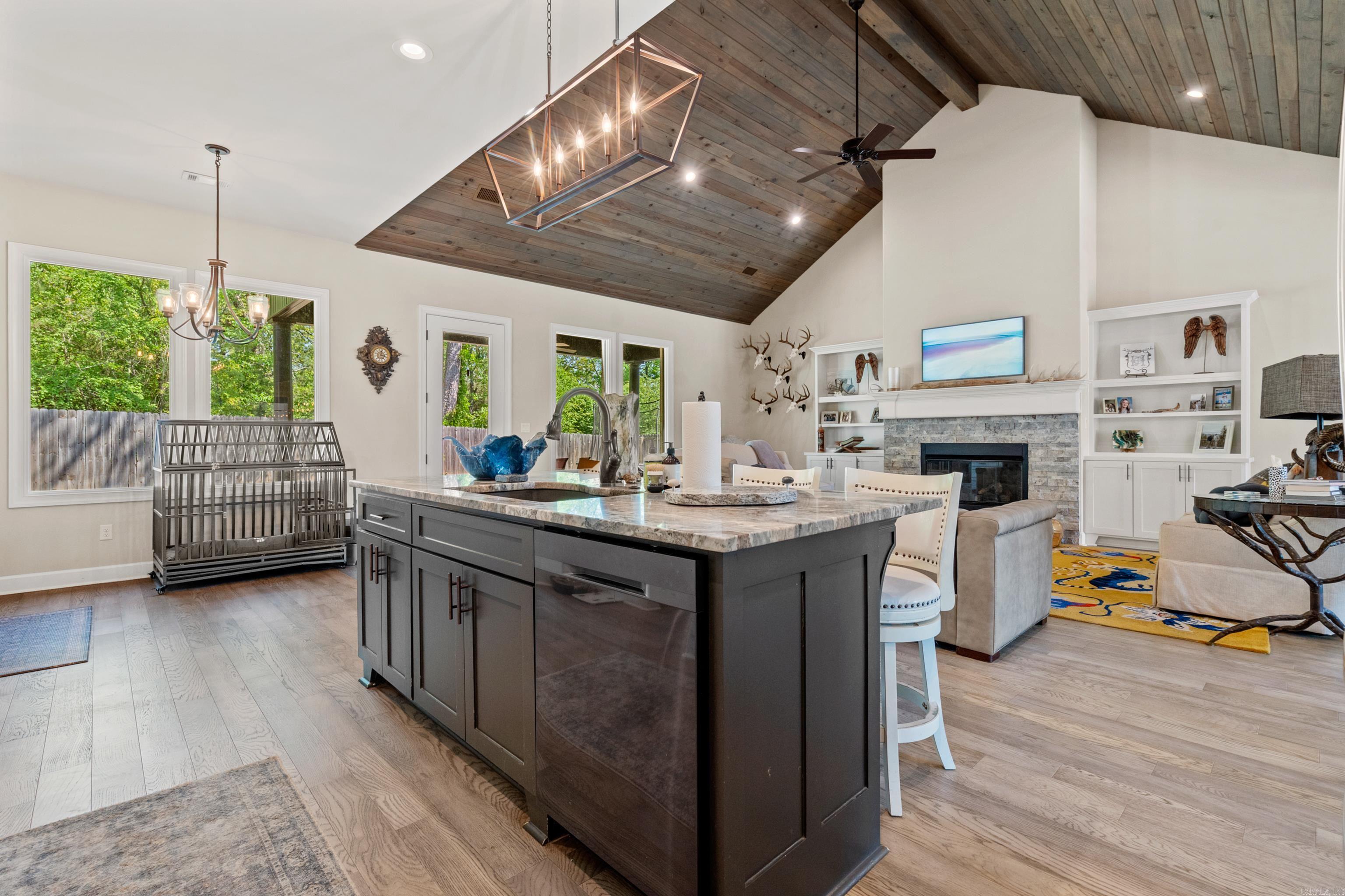 277  Arlington Park  Hot Springs, AR