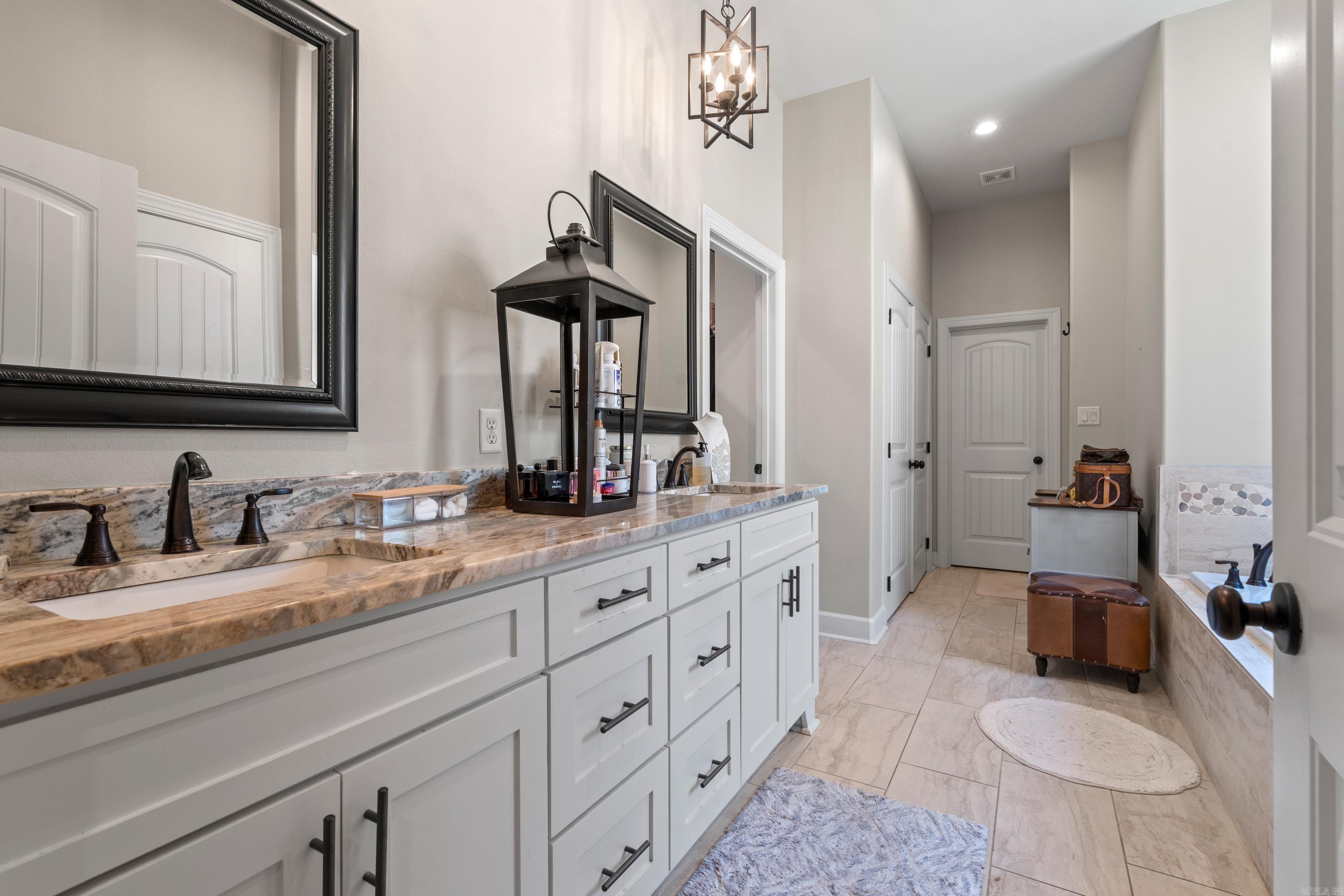 277  Arlington Park  Hot Springs, AR