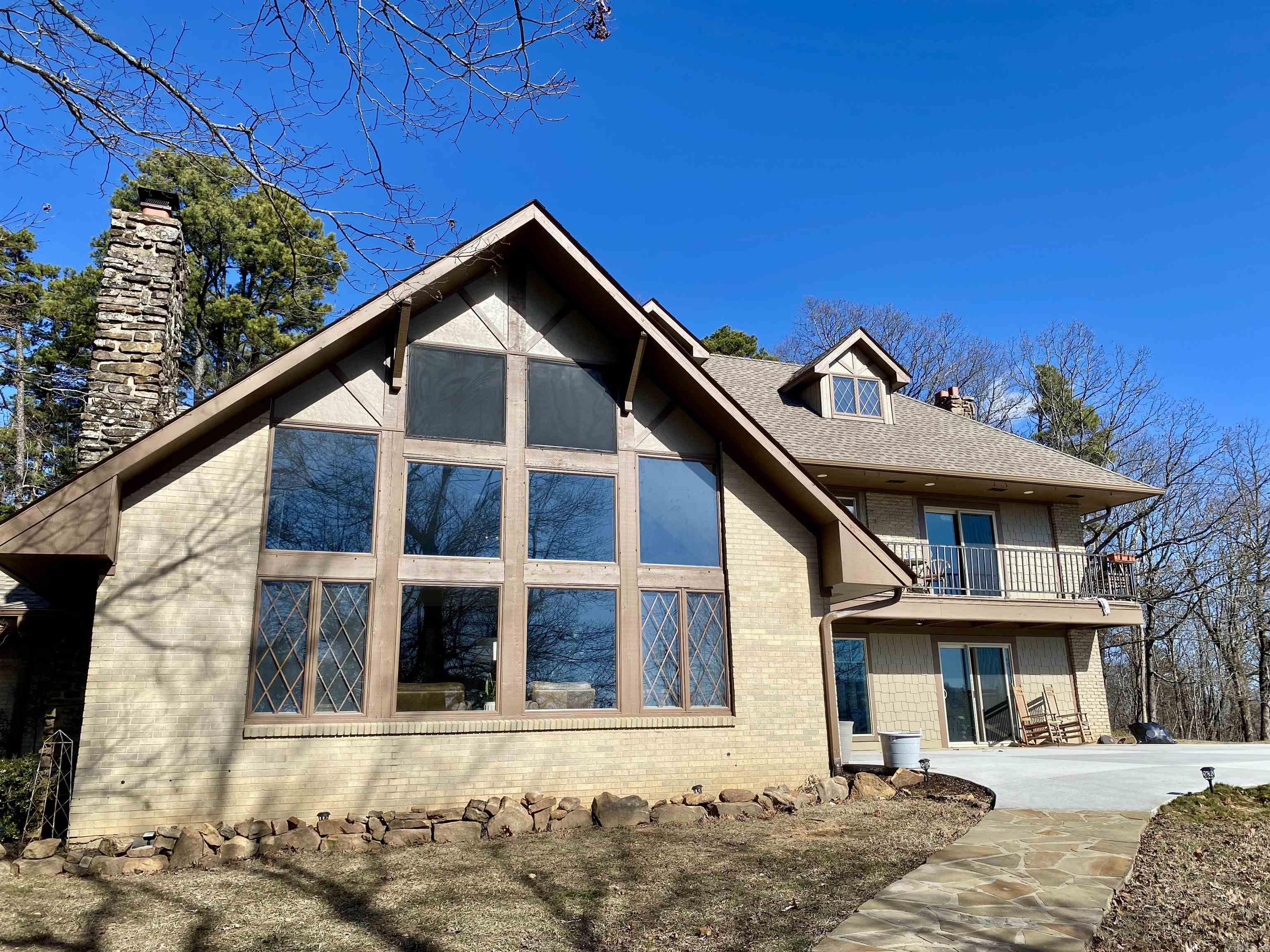 1671  County Road 4501  Ozone, AR