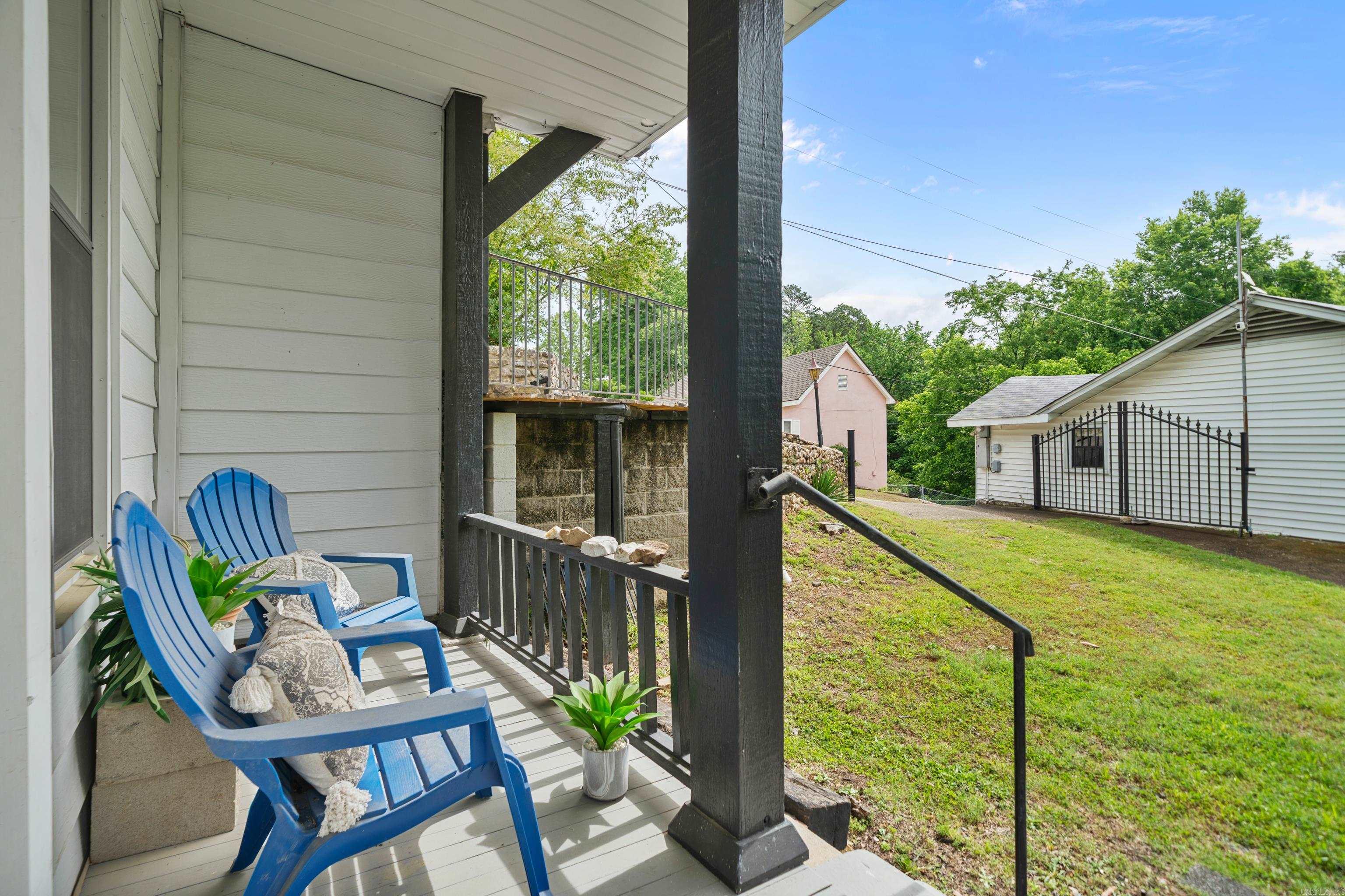 169  Crest  Hot Springs, AR